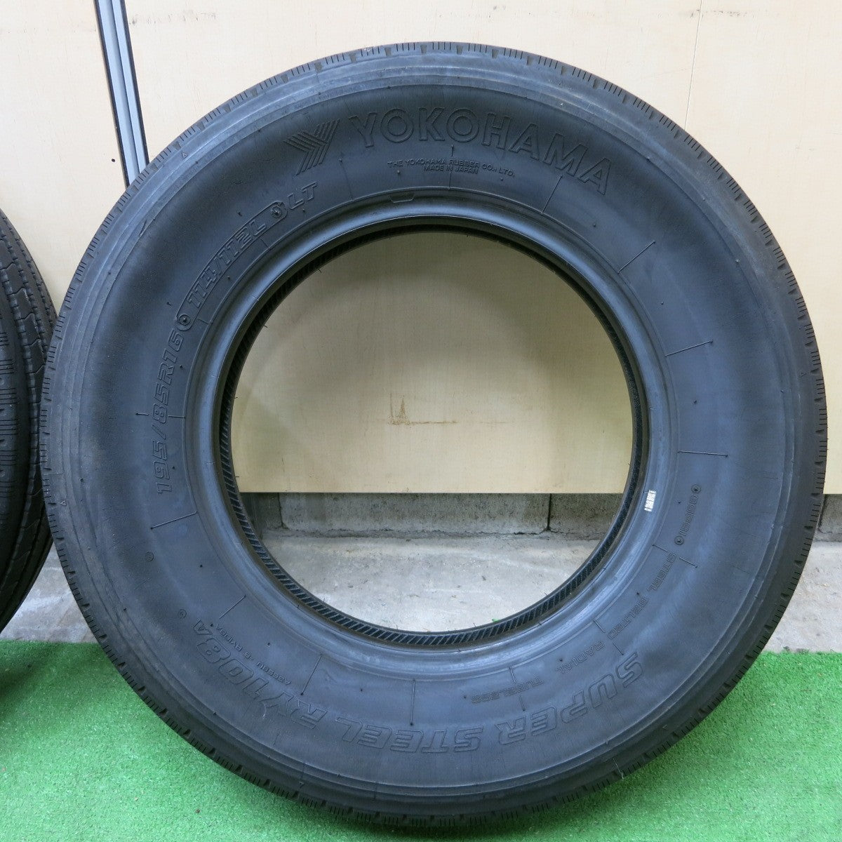 送料無料* 4本価格！20年☆トラック タイヤ 195/85R16 114/112L ヨコハマ SUPER STEEL RY108A 16 |  名古屋/岐阜の中古カー用品・工具の買取/販売ならガレージゲット