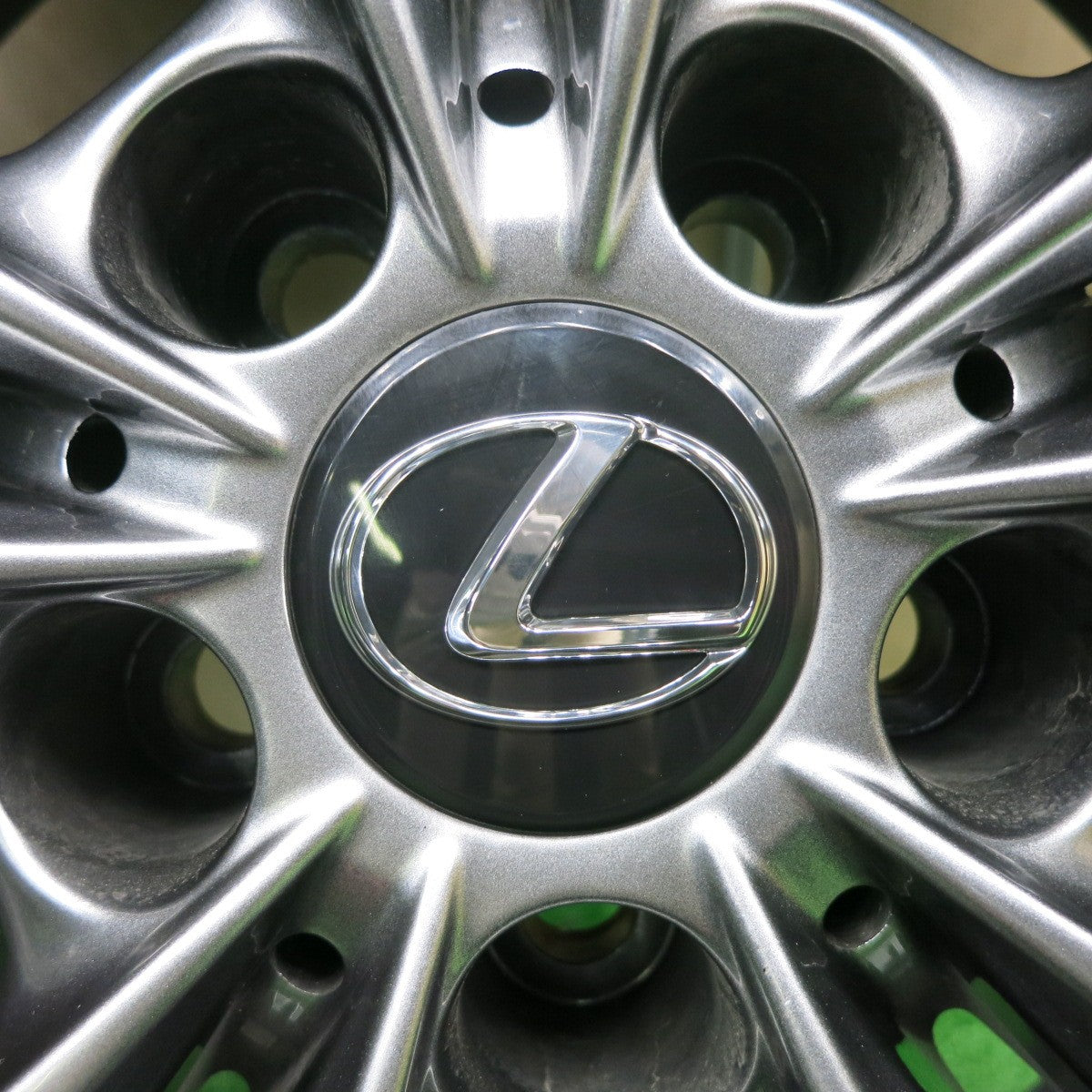 レクサス RXスタッドレスタイヤ&ホイールセット 235/65R18（送料