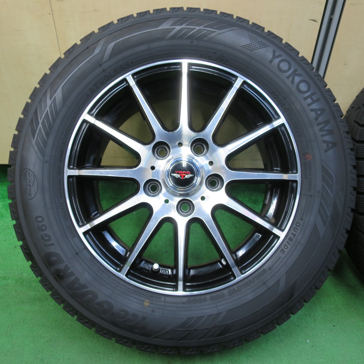 *送料無料* バリ溝！22年！キレイ！9分★スタッドレス 195/65R15 ヨコハマ アイスガード iG60 TEAD テッド 15インチ PCD114.3/5H★4082902イス