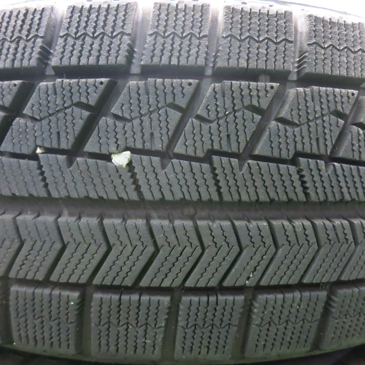 *送料無料* バリ溝！キレイ！9.5分★プリウス等 195/65R15 スタッドレス ブリヂストン ブリザック VRX ECO FORME エコフォルム PCD100/5H★4062703HAス