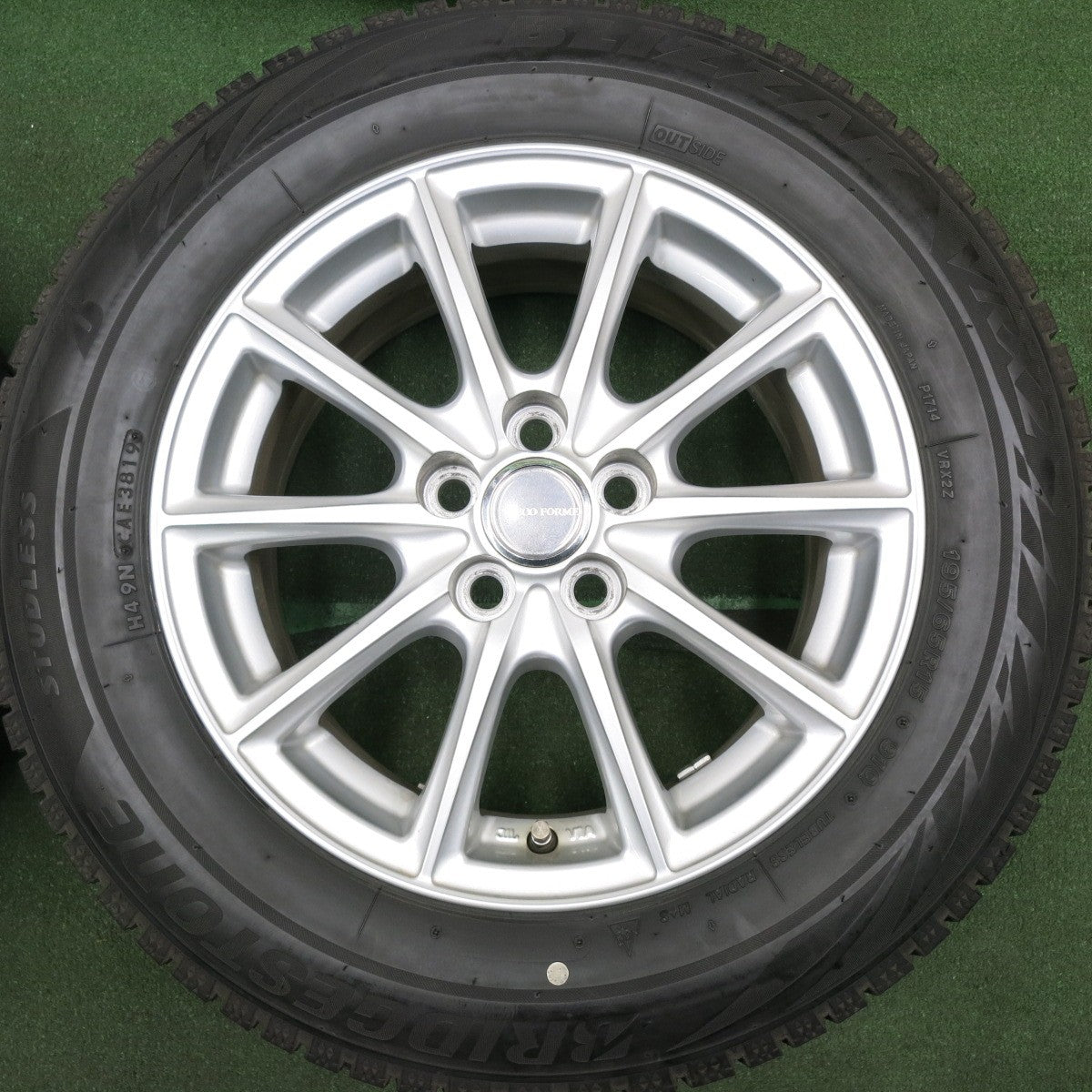 *送料無料* バリ溝！キレイ！9分★プリウス等 195/65R15 スタッドレス ブリヂストン ブリザック VRX2 ECO FORME エコフォルム PCD100/5H★4051102HAス