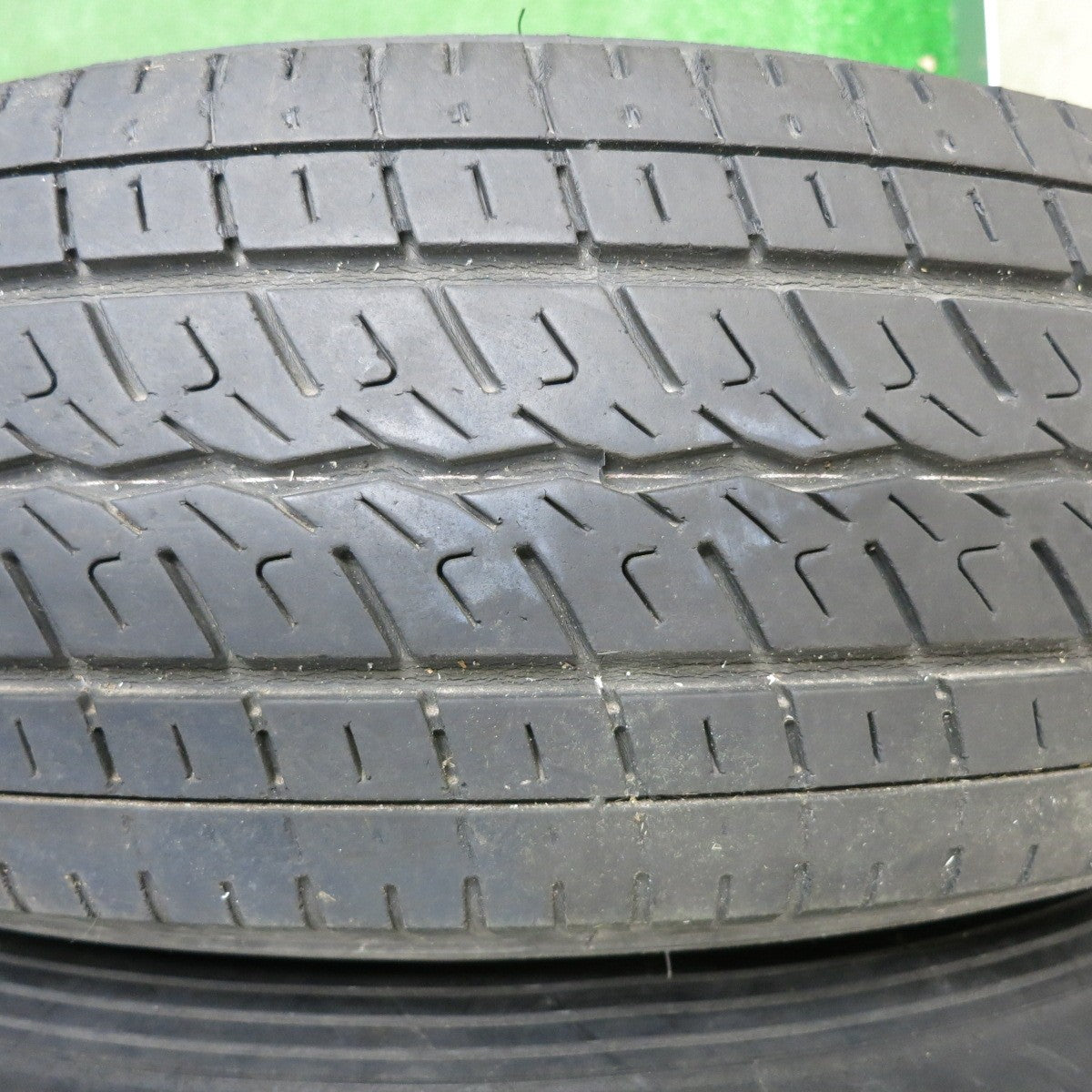 [送料無料] 4本価格★195/80R15 107/105L トーヨー H20 ホワイトレター BAZALT バザルト 15インチ PCD139.7/6H★5020401NJノ