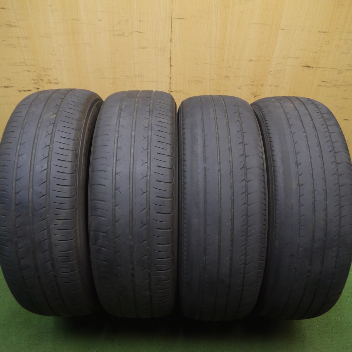 *送料無料* キレイ！21年★トヨタ 80系 ヴォクシー ノア 純正 205/60R16 ヨコハマ dBデシベル E70A ブルーアース PCD114.3/5H★4070104Hノ