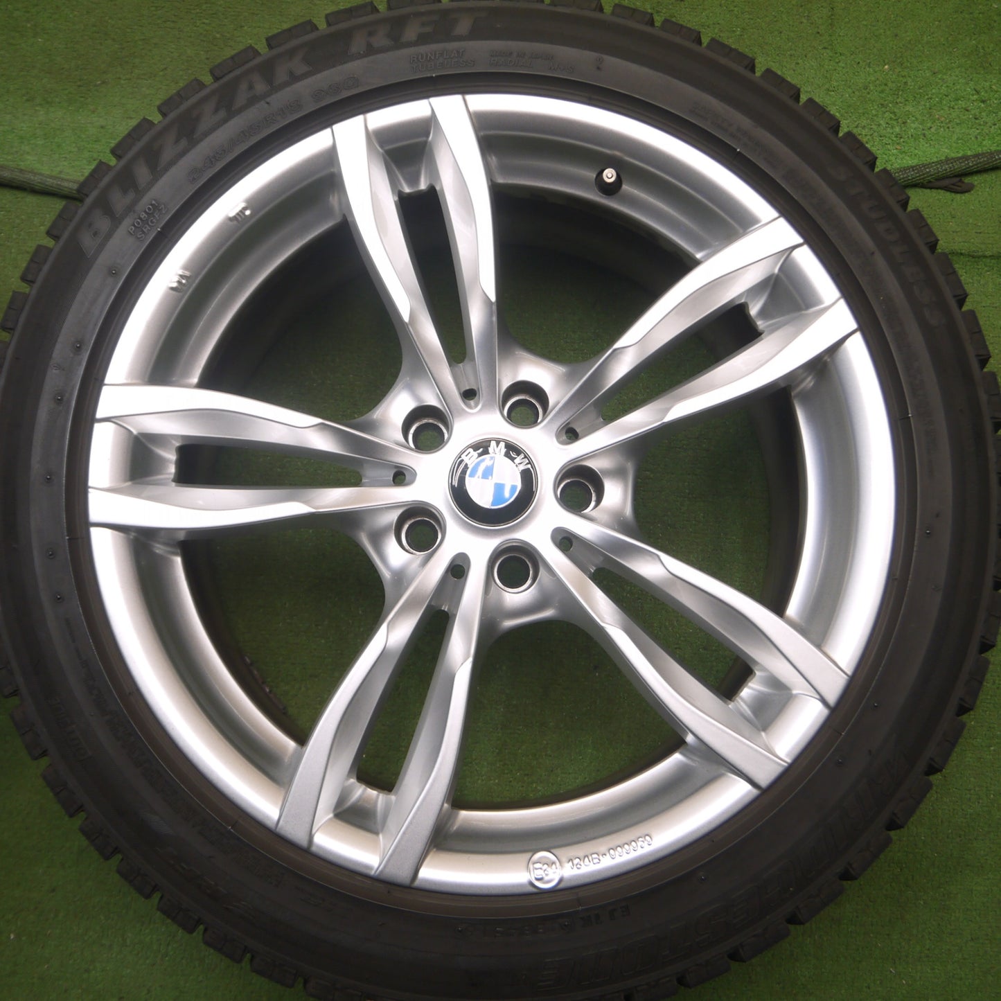 *送料無料* キレイ★BMW 等 MAK 245/45R18 スタッドレス ブリヂストン ブリザック RFT 18インチ PCD112/5H★4072313Hス