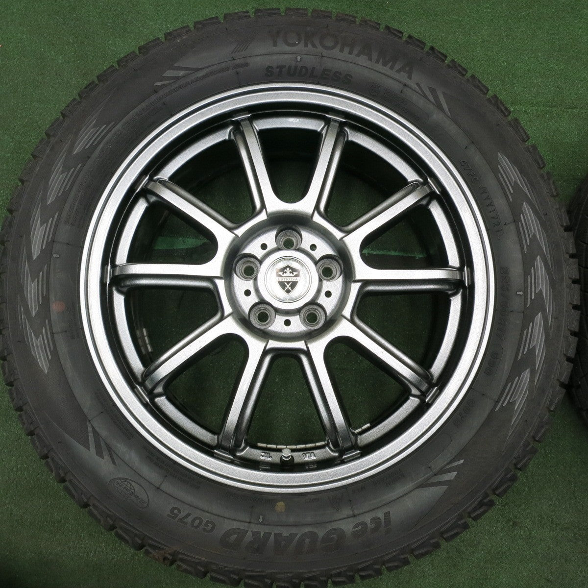 *送料無料* バリ溝！21年！キレイ！9分★XV 等 225/60R17 スタッドレス ヨコハマ アイスガード G075 ESTROSA エステローザ  17インチ PCD100/5H★4051406NJス