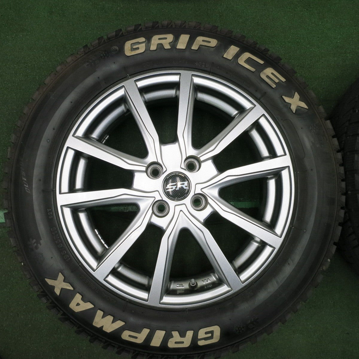 *送料無料* バリ溝！21年！綺麗！ほぼ10分★スタッドレス 195/65R16 グリップマックス GRIP ICE X ホワイトレター STRANGER ストレンジャー PCD100/4H★4051001NJス