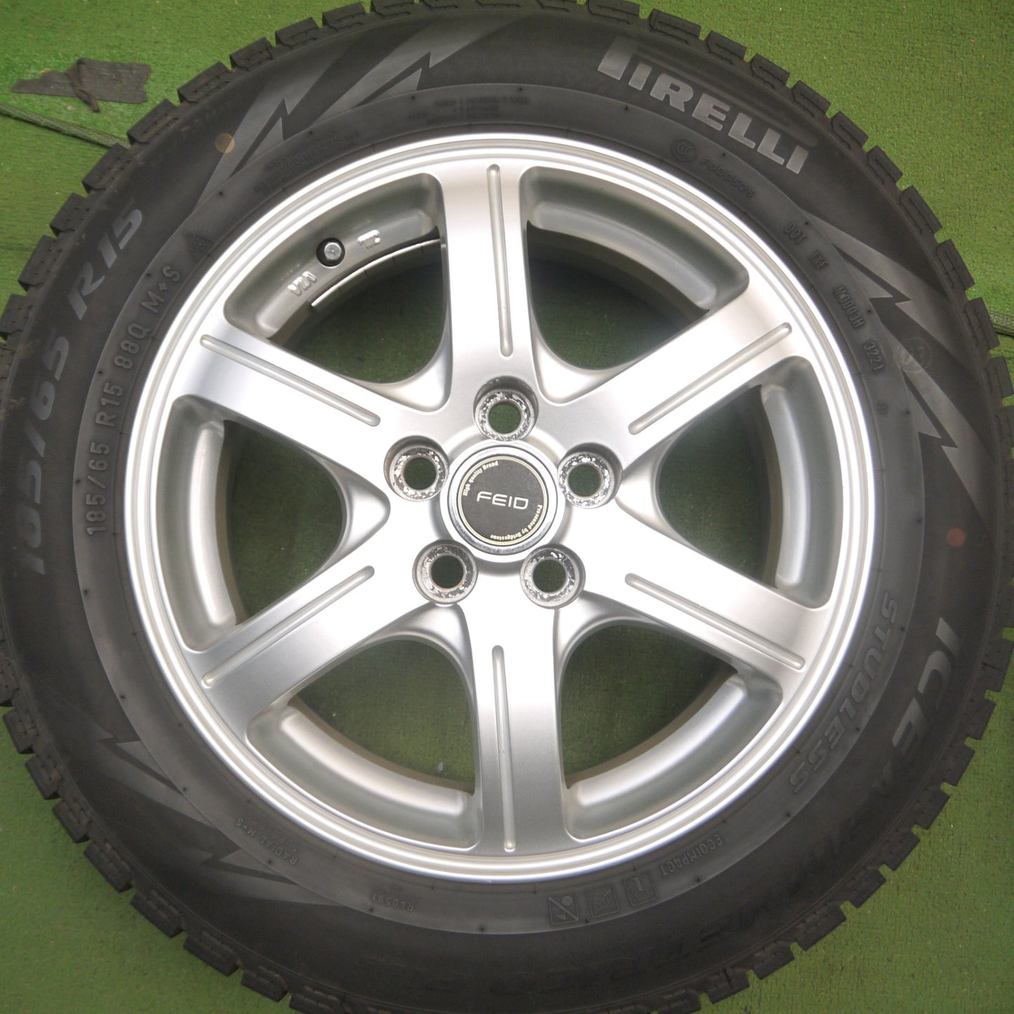 *送料無料* 4本価格！21年★スタッドレス 185/65R15 ピレリ アイスアシンメトリコ プラス FEID 15インチ PCD100/5H★4071709Hス