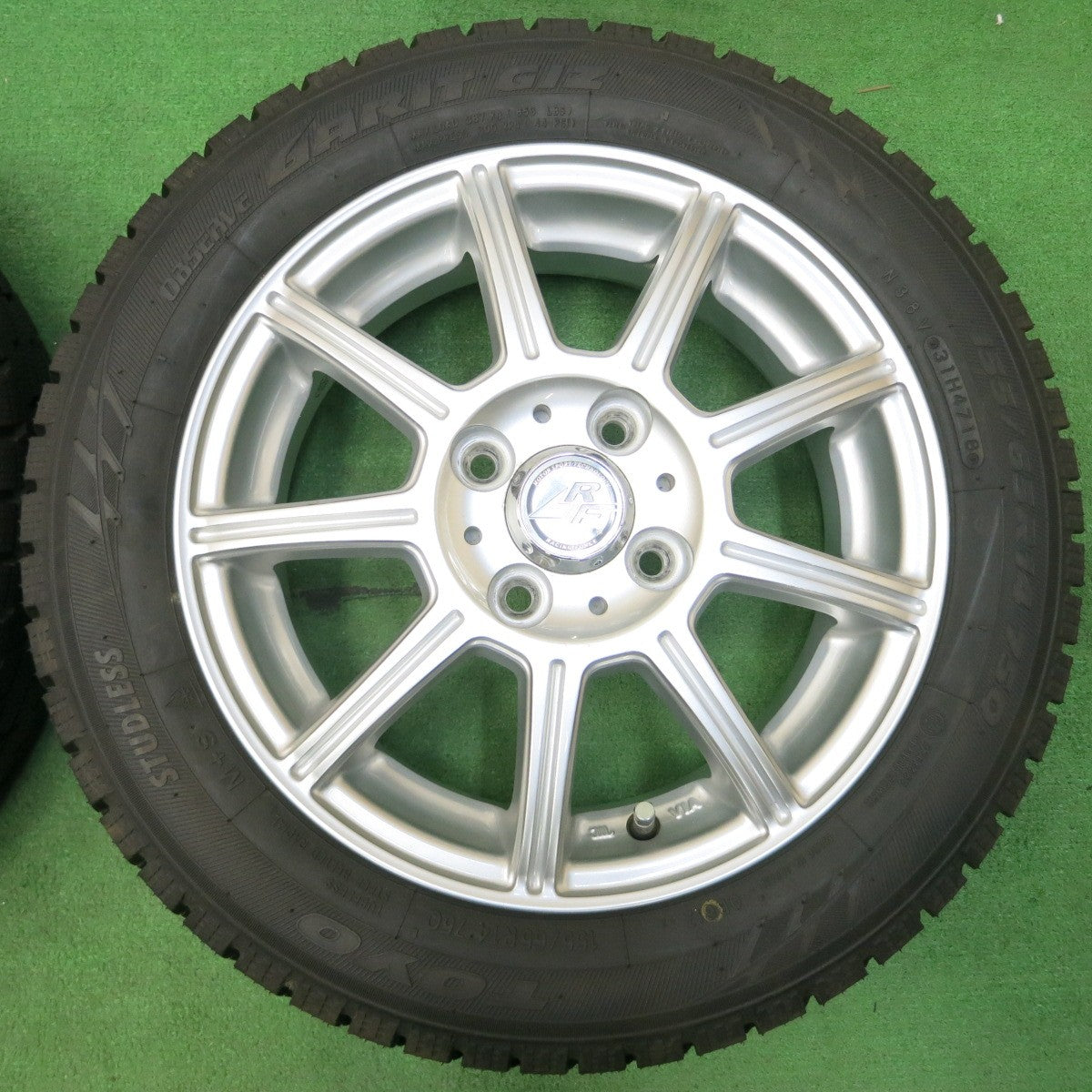 *送料無料* 超バリ溝！キレイ！ほぼ10分★スタッドレス 155/65R14 トーヨー オブザーブ ガリット GIZ RACING FORCE レーシング フォース PCD100/4H★4043001イス