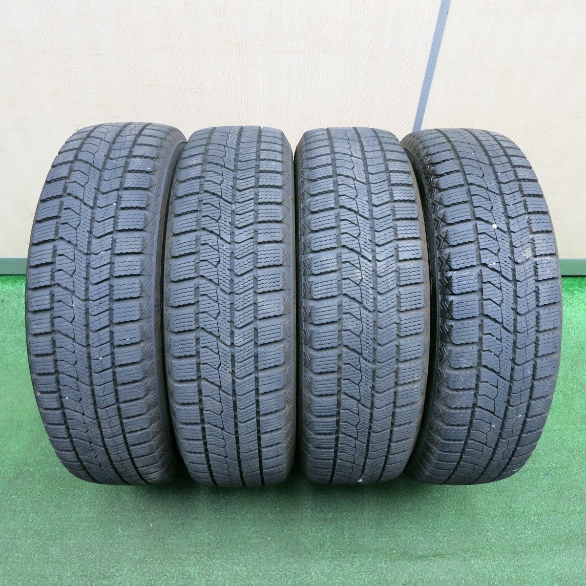 *送料無料* バリ溝！23年！キレイ！ほぼ10分★スタッドレス 175/65R15 トーヨー オブザーブ GIZ2 BALMINUM バルミナ 15インチ PCD100/4H★4040910TNス