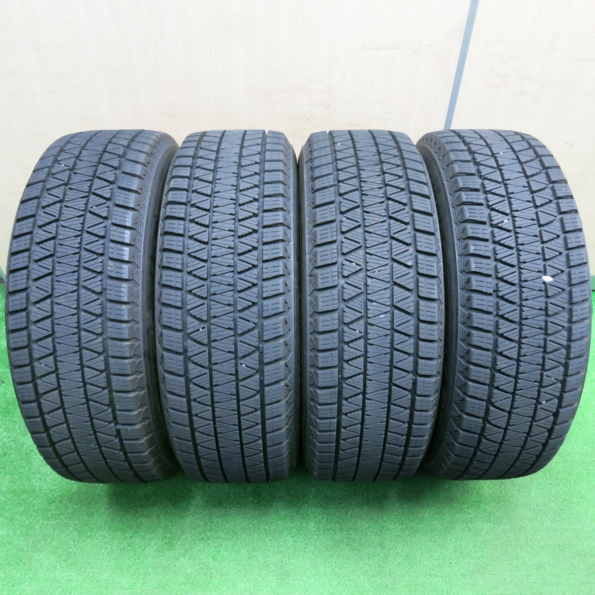 [送料無料] バリ溝！21年！キレイ！9分★スタッドレス 225/65R17 ブリヂストン ブリザック DM-V3 AXEL アクセル 17インチ PCD114.3/5H★4120514TNス