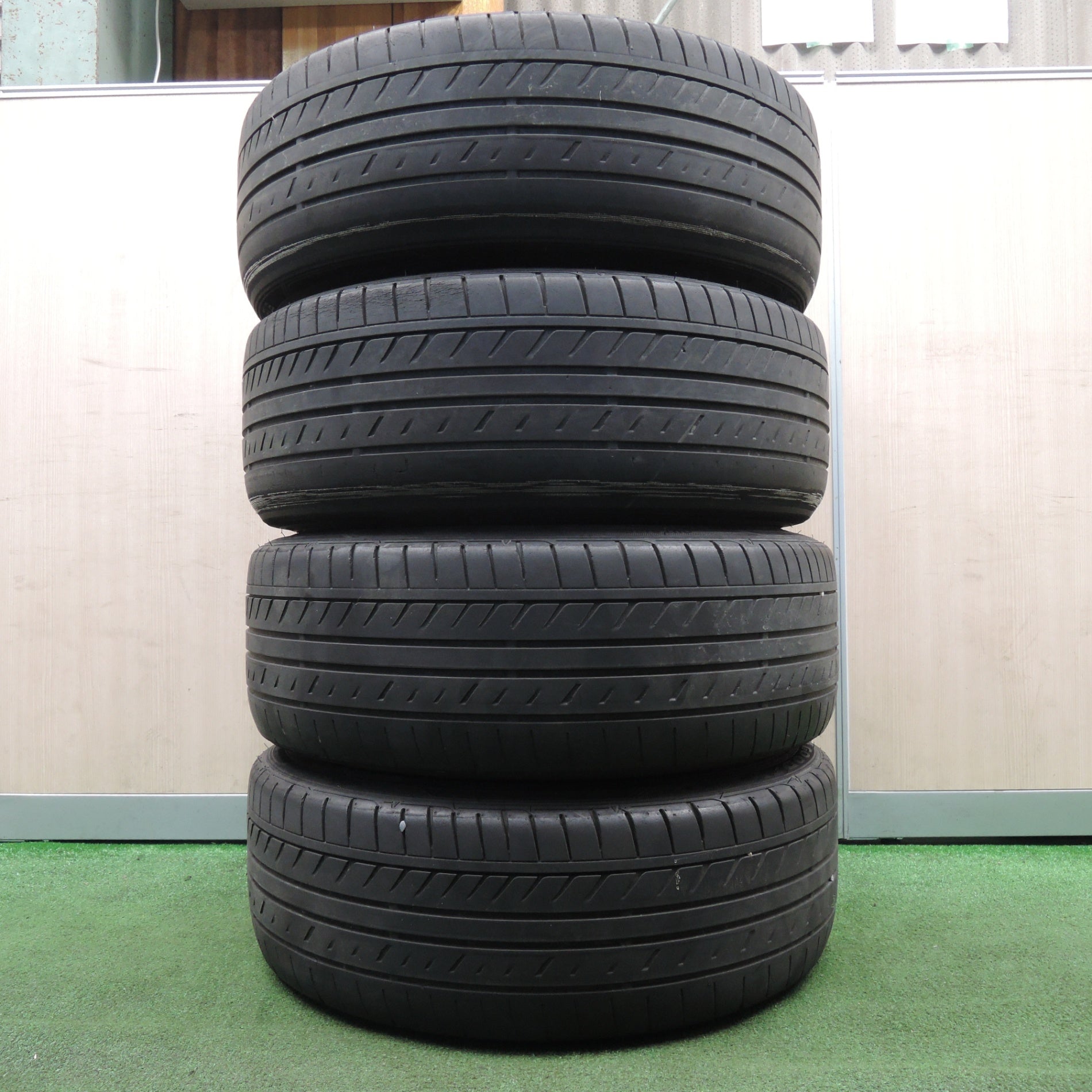 送料無料* 4本価格☆ADVAN Racing RS 215/40R18 グッドイヤー 送料無料* 4本価格☆ADVAN Racing RS 215/40R18 グッドイヤー