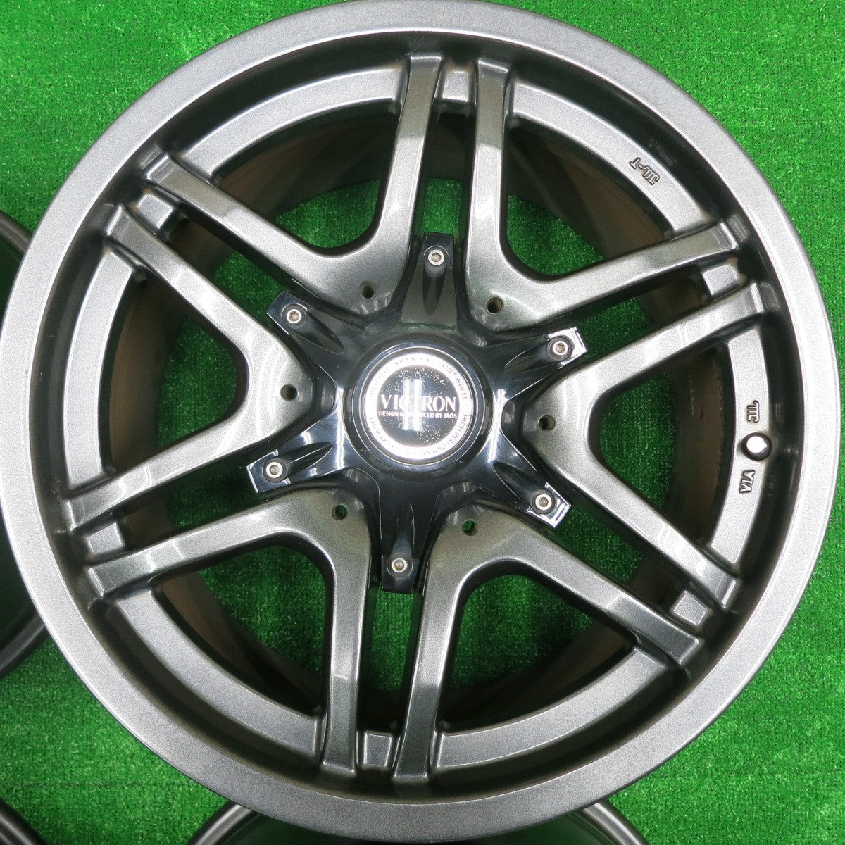 *送料無料* キレイ★ランクル 等 JAOS VICTRON ホイール 17インチ ジャオス ヴィクトロン 17×8J PCD139.7/6H★4072003HAホ