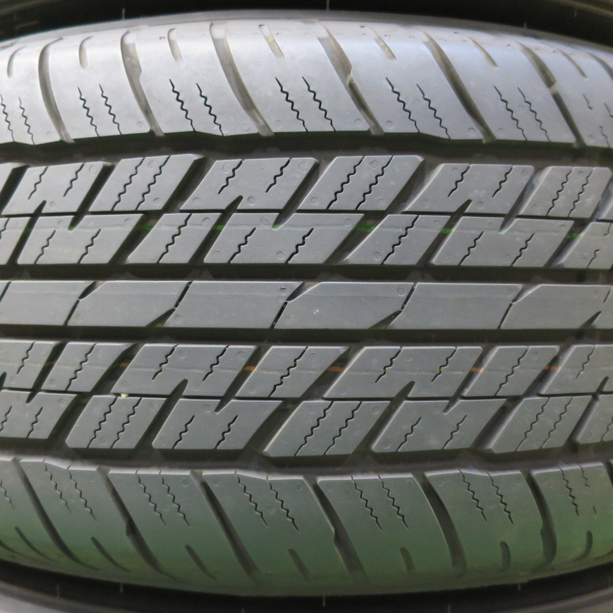 *送料無料* 新車外し！24年★トヨタ ランクル 250 VX 純正 265/65R18 ダンロップ AT23 グラントレック 18インチ PCD139.7/6H★4082401イノ