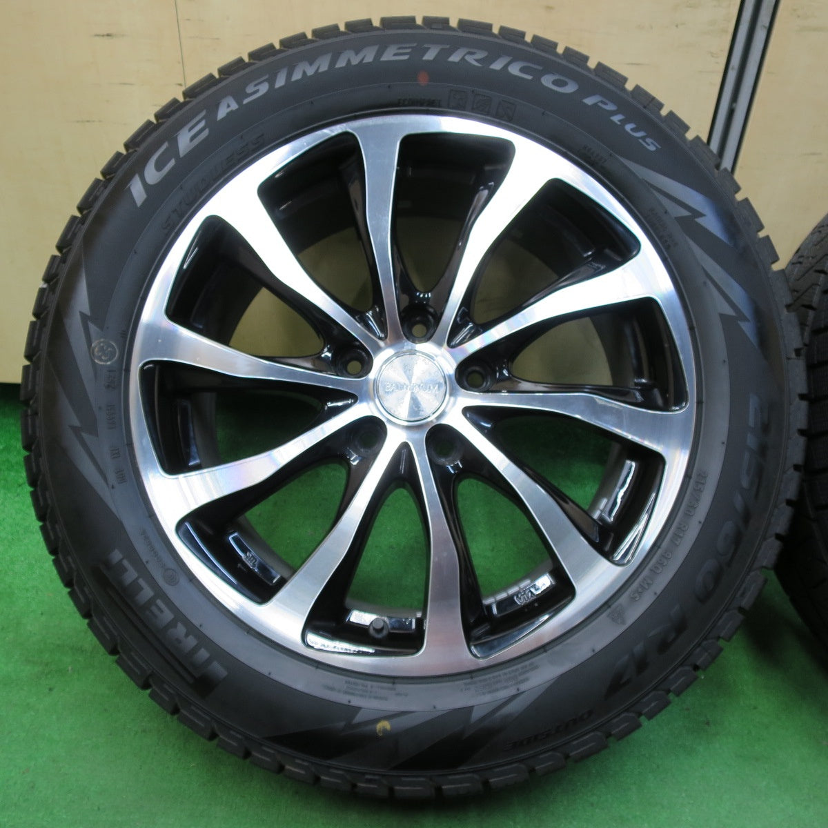 *送料無料* バリ溝！21年！キレイ！ほぼ10分★スタッドレス 215/60R17 ピレリ アイスアシンメトリコ プラス BALMINUM バルミナ 17インチ PCD114.3/5H★4061101イス