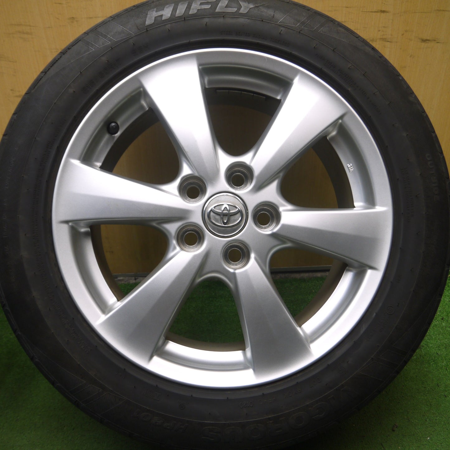 *送料無料* キレイ！20年★トヨタ 50系 エスティマ 純正 215/60R17 ハイフライ VIGOROUS HP801 17インチ PCD114.3/5H★4042314Hノ