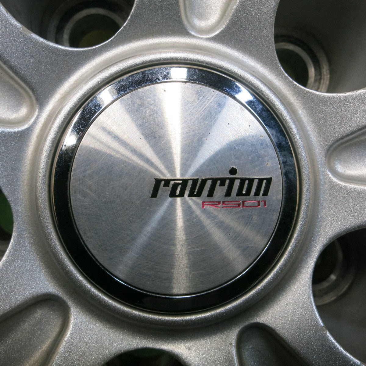 *送料無料* バリ溝！キレイ！9.5分★スタッドレス 225/65R17 グッドイヤー アイスナビ SUV ravrion RS01 ラブリオン 17インチ PCD114.3/5H★4041009イス