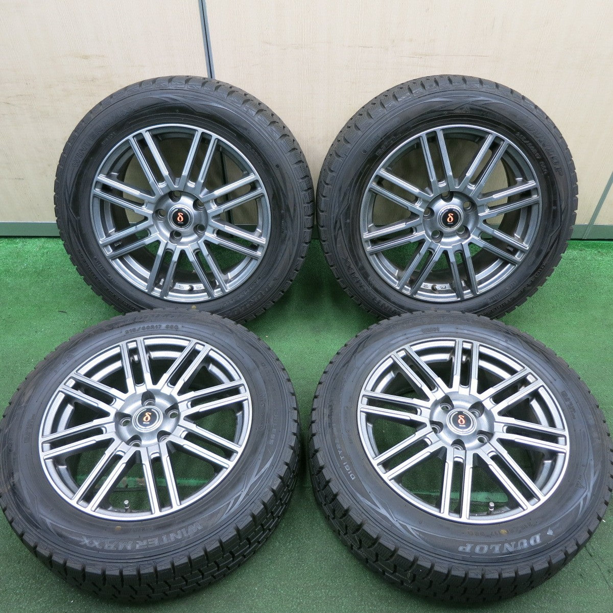 *送料無料* バリ溝！キレイ！9.5分★スタッドレス 215/60R17 ダンロップ ウインターマックス WM01 Tiradoδ ティラード 17インチ PCD114.3/5H★4052201HAス