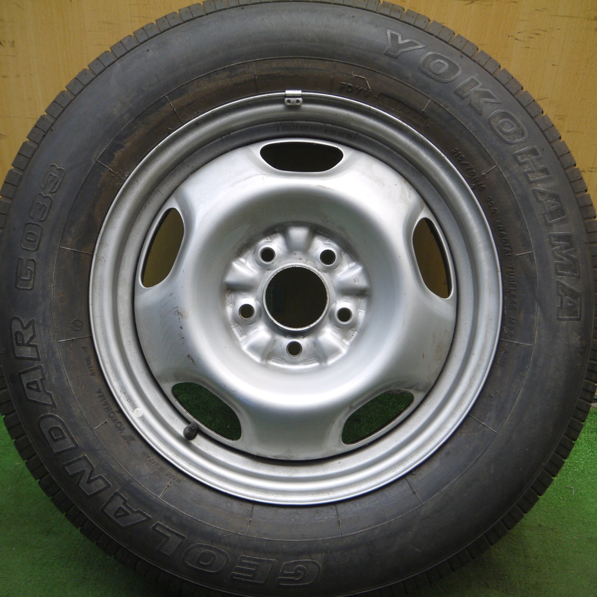 送料無料* 超バリ溝！ほぼ10分☆215/70R16 ヨコハマ