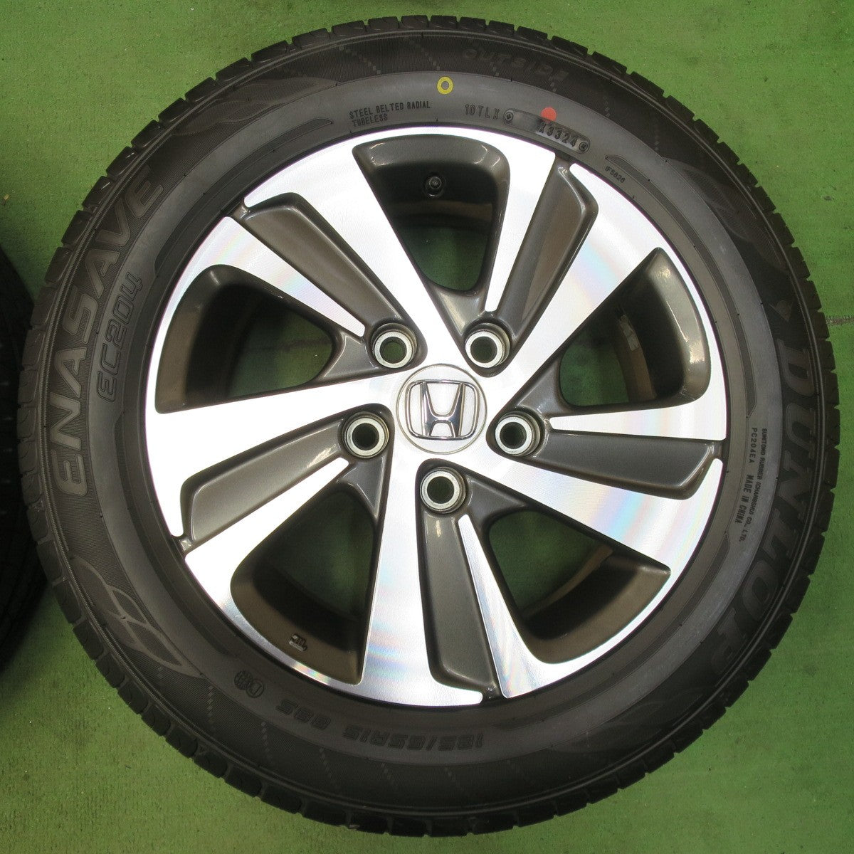 [送料無料] タイヤほぼ未使用！24年！キレイ★ホンダ GB5 GB6 GB7 フリード 純正 185/65R15 ダンロップ エナセーブ EC204 15インチ PCD114.3/5H★5040504イノ