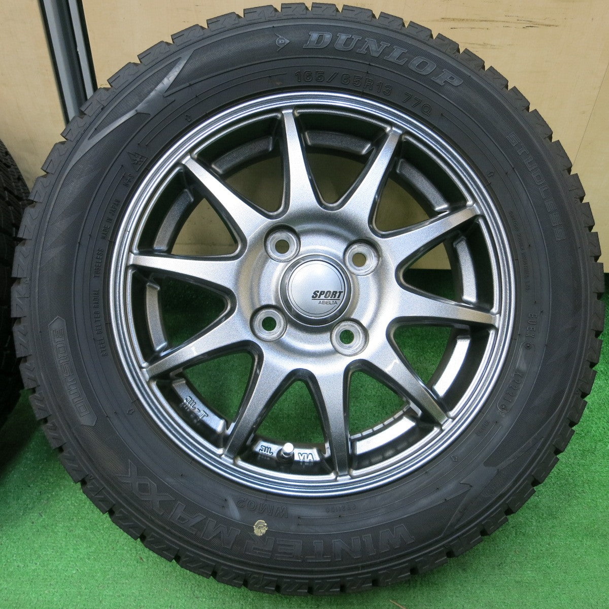 *送料無料* バリ溝！21年！キレイ！9.5分★スタッドレス 165/65R13 ダンロップ ウインターマックス WM02 SPORT ABELIA PCD100/4H★4043004イス