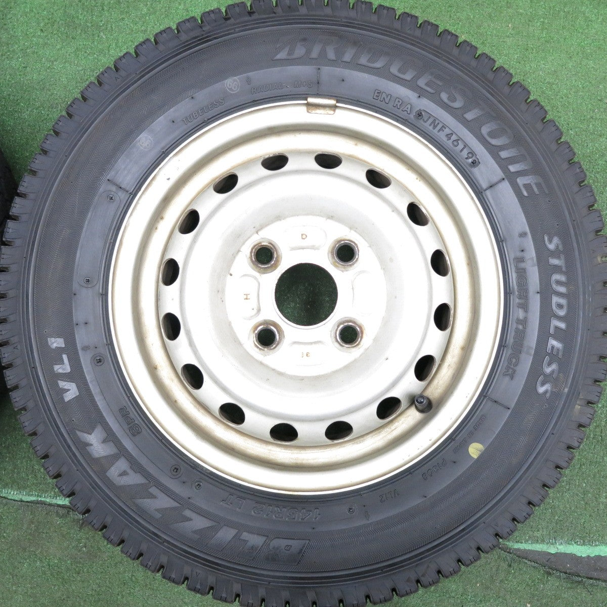 *送料無料* バリ溝！ほぼ10分★スタッドレス 145R12 8PR 145/80R12 ブリヂストン ブリザック VL1 ヨコハマ アイスガード iG91 スチール PCD100/4H★4042901HAス