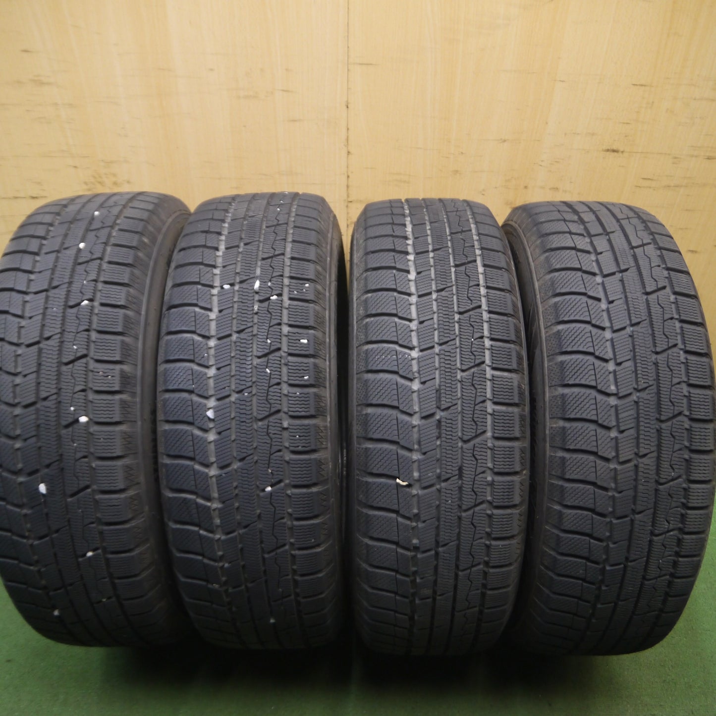 *送料無料* バリ溝！9.5分★日産 ティアナ 純正 205/65R16 スタッドレス トーヨー ウインター トランパス TX 16インチ PCD114.3/5H★4061812Hス