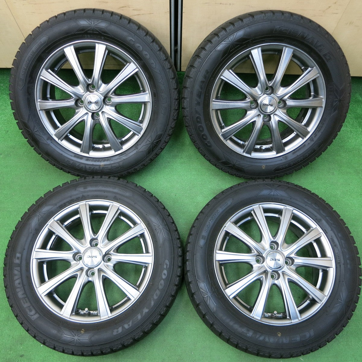 *送料無料* バリ溝！キレイ！9.5分以上★スタッドレス 185/65R15 グッドイヤー アイスナビ6 D.O.S. DOS 15インチ PCD100/4H★4052104イス