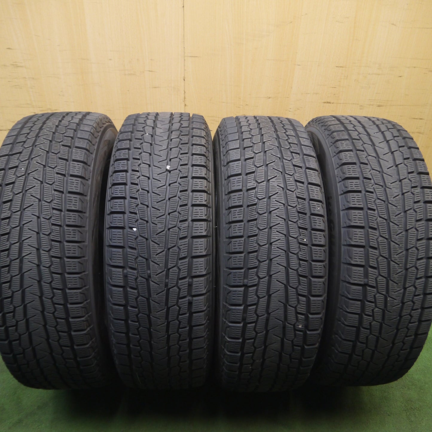 *送料無料* バリ溝！キレイ！9.5分★スタッドレス 225/65R17 ヨコハマ アイスガード G075 GRASS グラス 17インチ PCD114.3/5H★4072405Hス