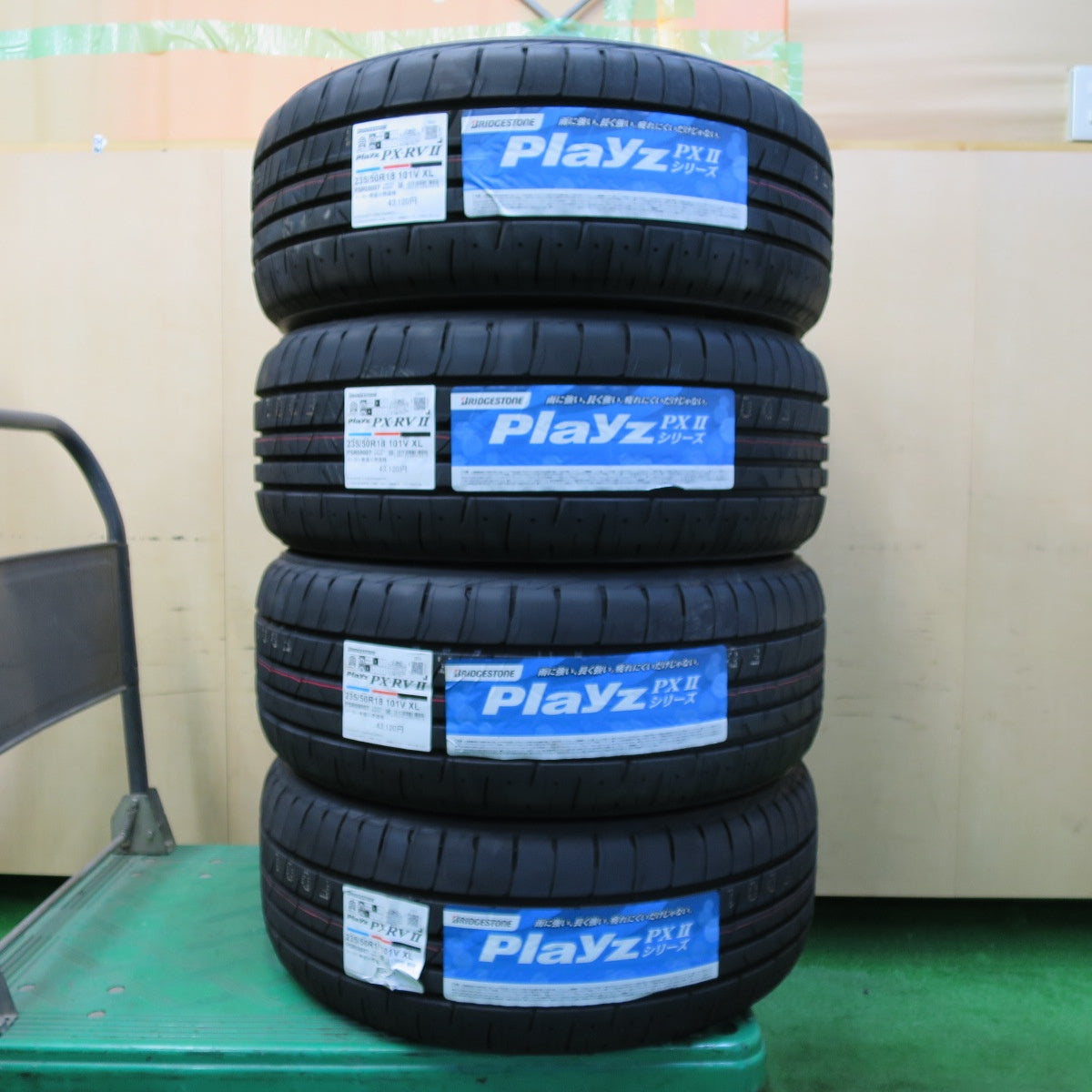 *送料無料* 未使用！24年★235/50R18 ブリヂストン プレイズ PX-RV2 タイヤ 18インチ アルファード ヴェルファイア 等★4061109イノタ