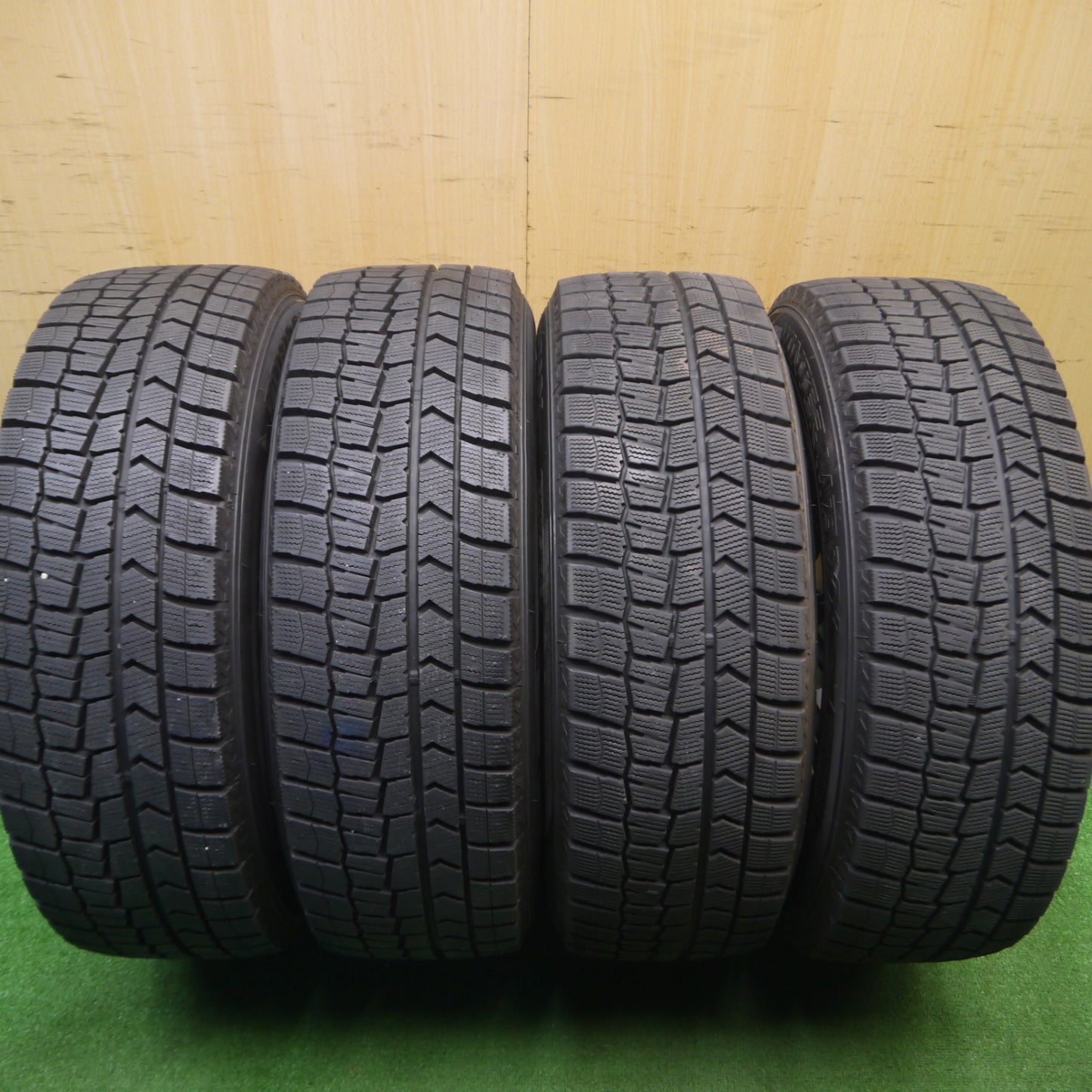 [送料無料] バリ溝！22年！キレイ！ほぼ10分★スタッドレス 215/60R17 ダンロップ ウインターマックス WM02 ravrion RM01 ラブリオン 17インチ PCD114.3/5H★4111804Hス