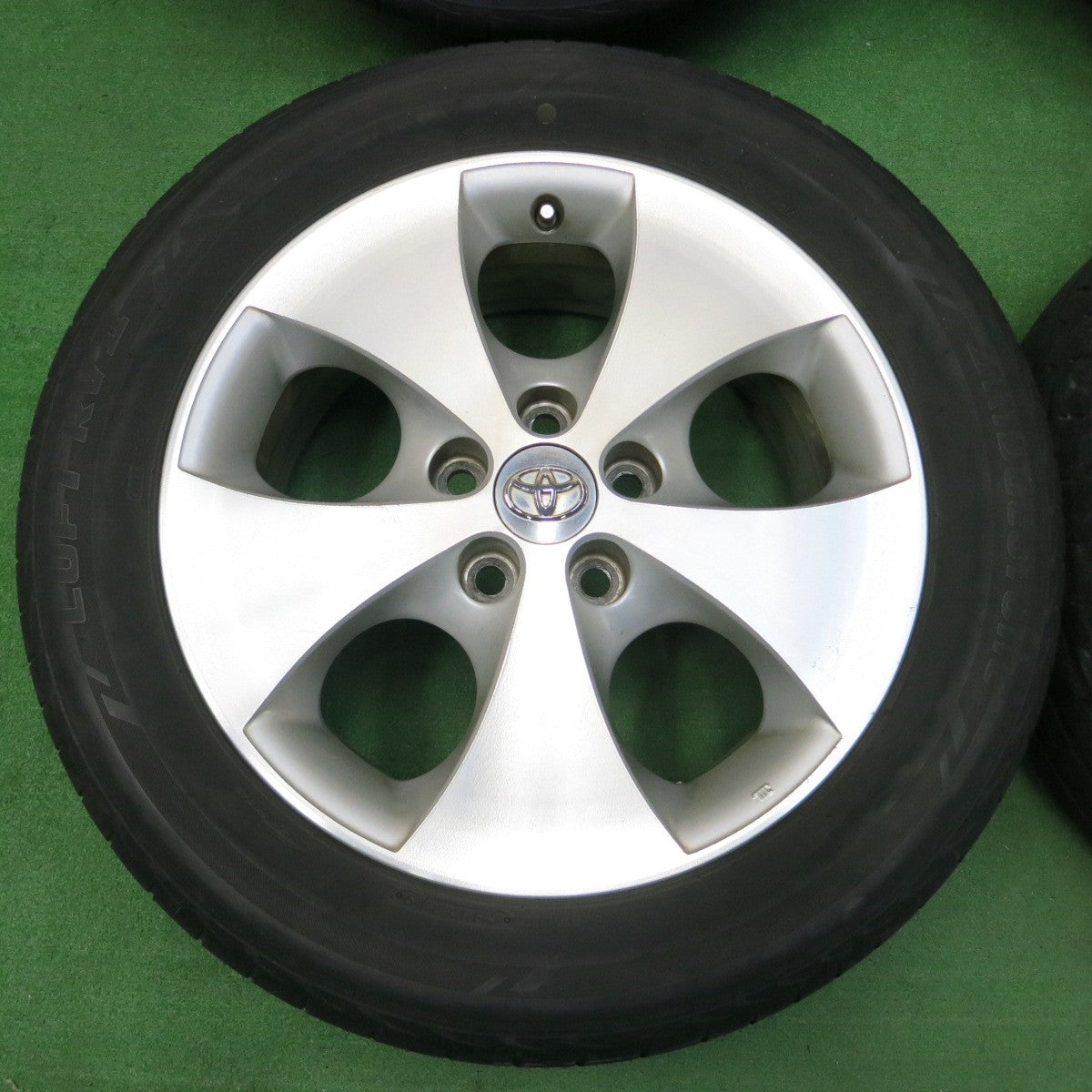 *送料無料* 4本価格★トヨタ 10系 アルファード 純正 225/55R17 ブリヂストン LUFT RV2 17インチ  PCD114.3/5H★4033004イノ