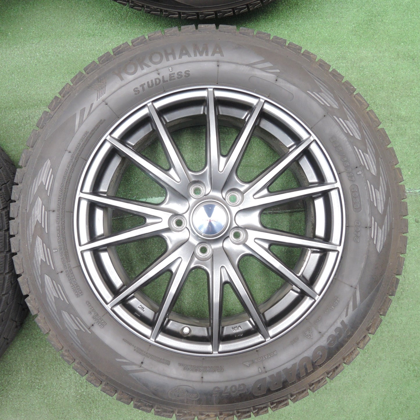 *送料無料* バリ溝！キレイ！9.5分★スタッドレス 225/65R17 ヨコハマ アイスガード G075 VELVA SPORT ヴェルヴァ PCD114.3/5H★4031305TNス