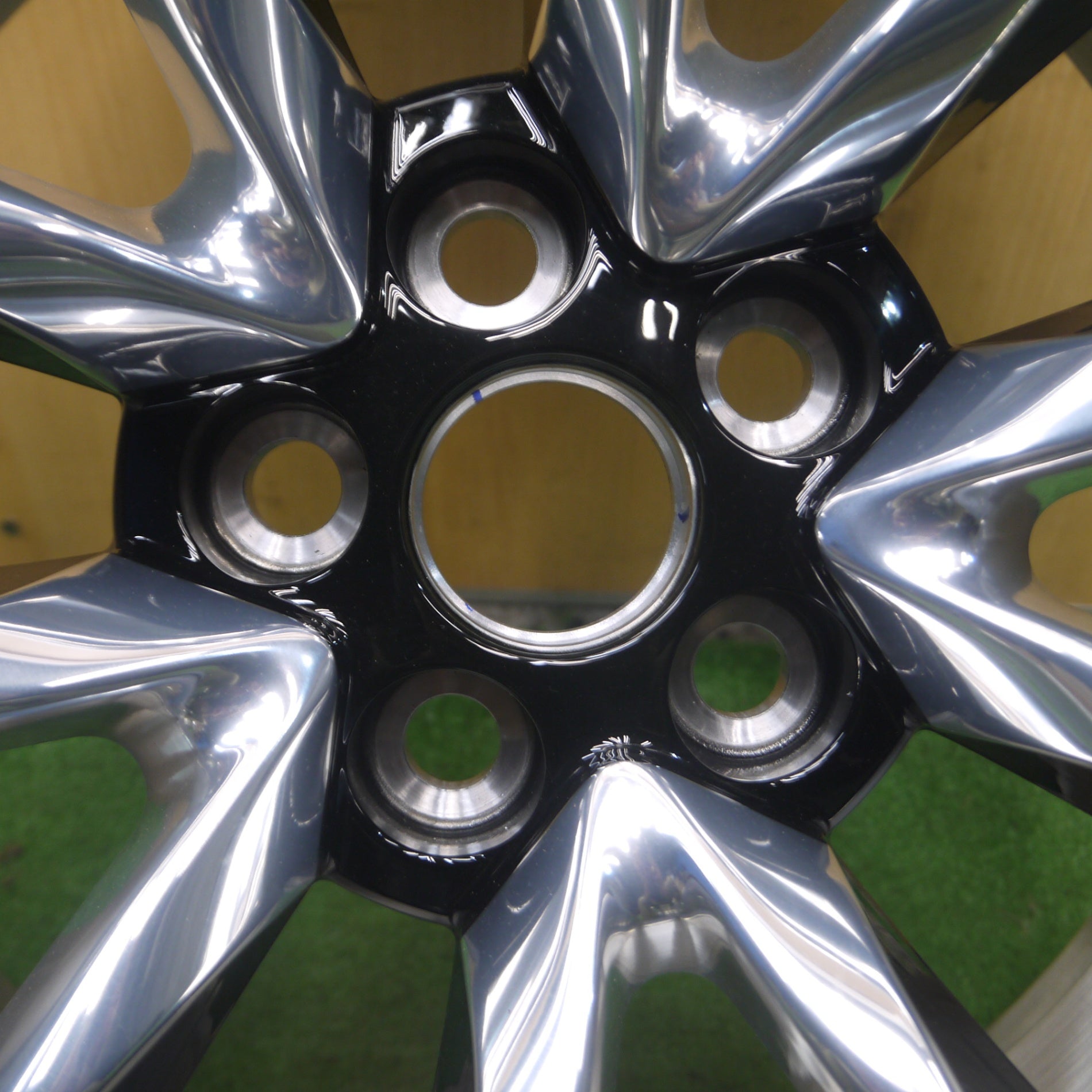 送料無料* キレイ☆レクサス LC500 純正 ホイール LC500C LC500h