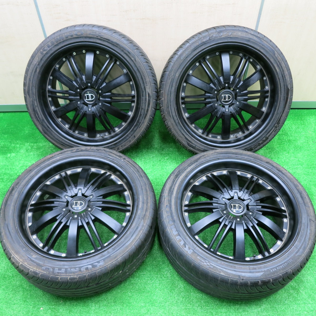 *送料無料* バリ溝！9.5分★DeMODA CONCEPT ABSOLUTE 245/45R20 クムホ エクスタ SPT ディモーダ コンセプト アブソリュート PCD114.3/5H★4072801HAノ