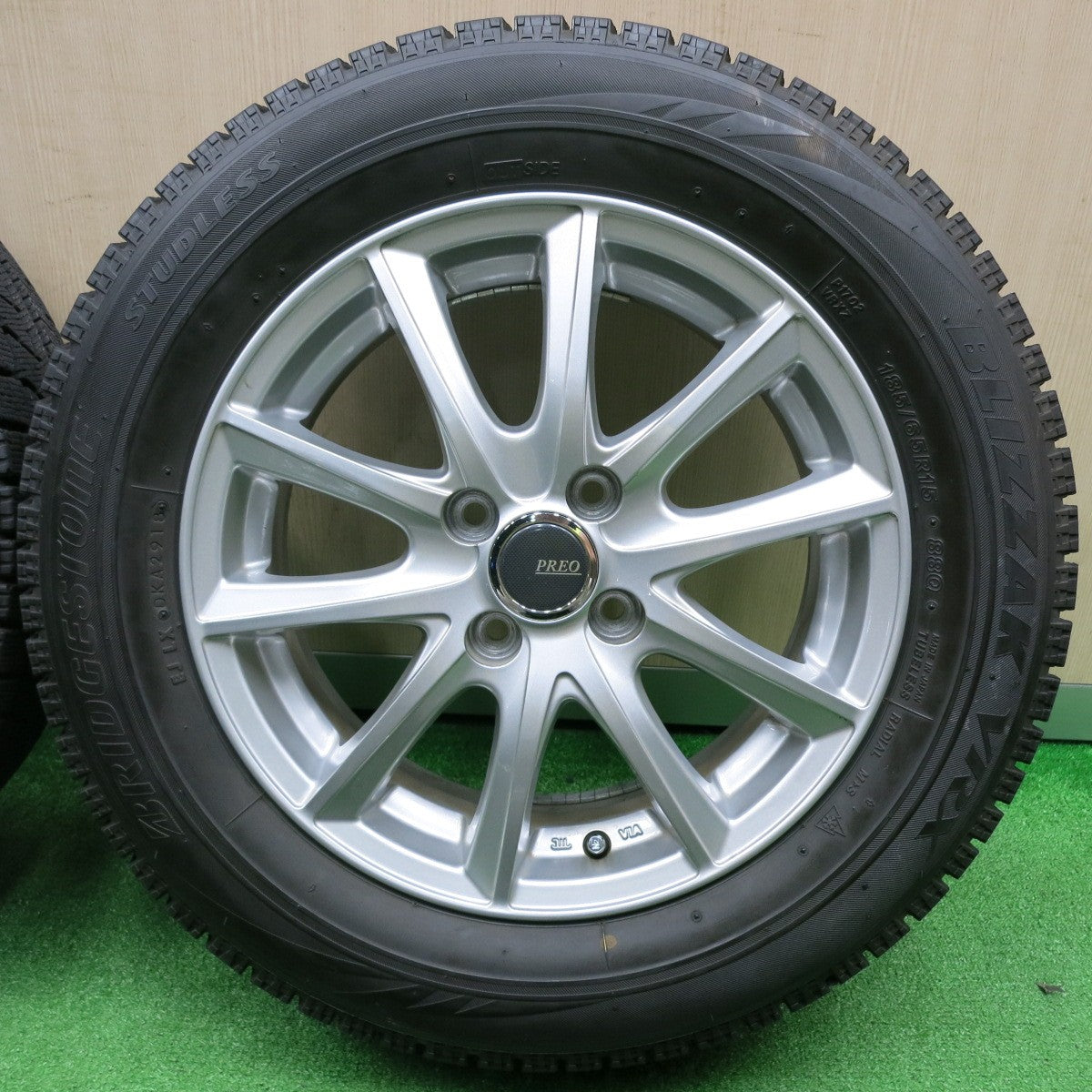 [送料無料] バリ溝！キレイ！9分★スタッドレス 185/65R15 ブリヂストン ブリザック VRX PREO プレオ 15インチ PCD100/4H★4101502NJス