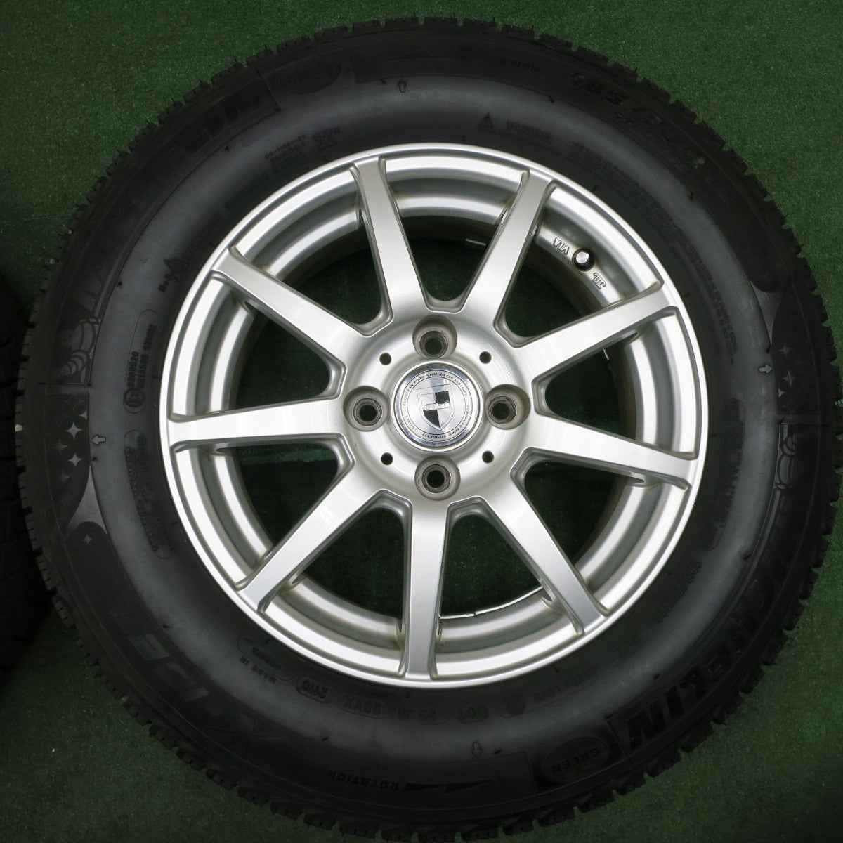 *送料無料* バリ溝！キレイ！8.5分★スタッドレス 185/70R14 ミシュラン X-ICE XI3 GMach 14インチ PCD100/4H★4040301NJノ