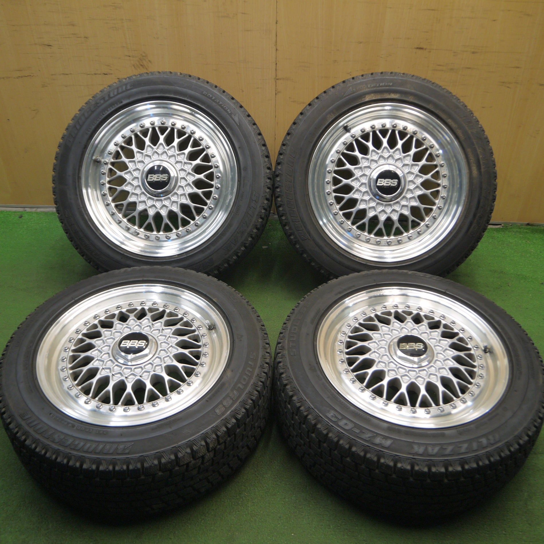 送料無料* 4本価格☆BBS RS317 215/55R16 スタッドレス ブリヂストン ブリザック MZ-03 16インチ PCD114 |  名古屋/岐阜の中古カー用品・工具の買取/販売ならガレージゲット