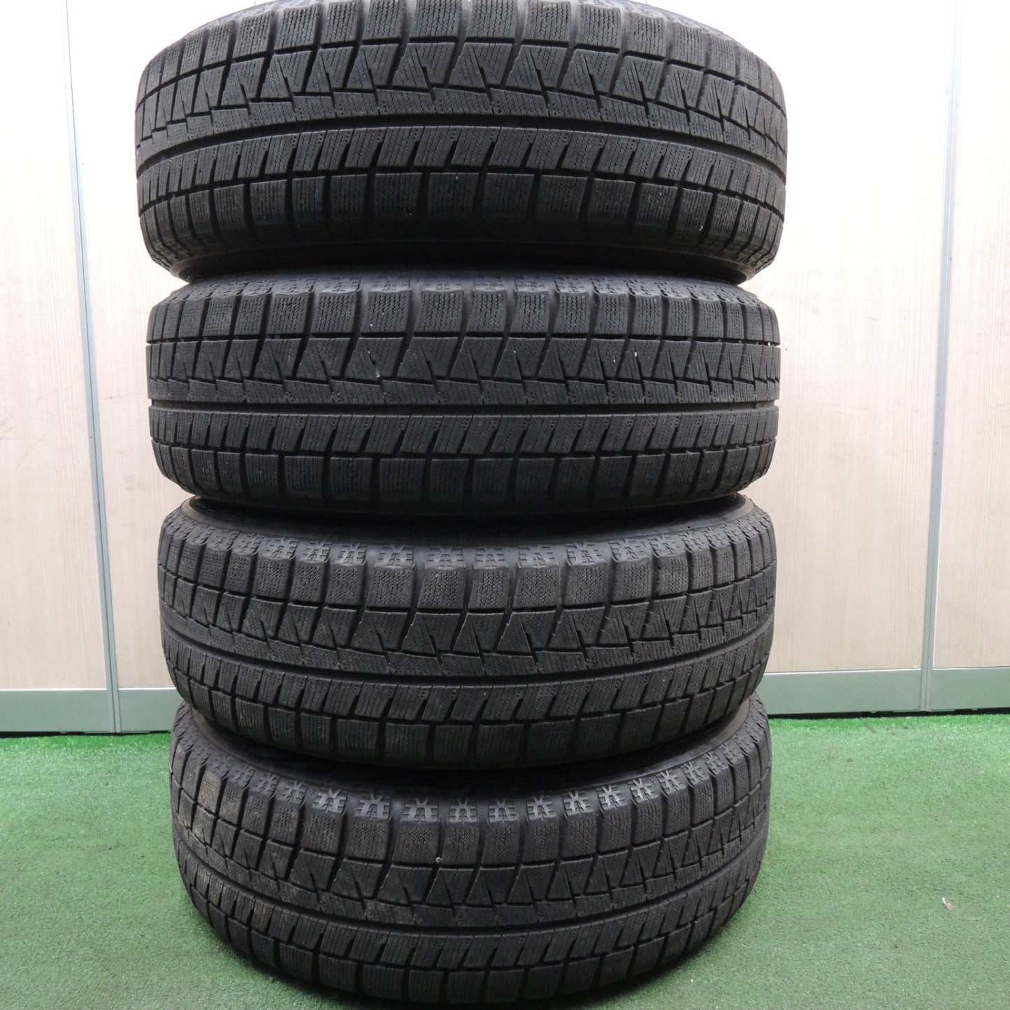 *送料無料* 4本価格★トヨタ 30系 プリウス 純正 195/65R15 スタッドレス ブリヂストン ブリザック REVO GZ PCD100/5H★4031602HAス