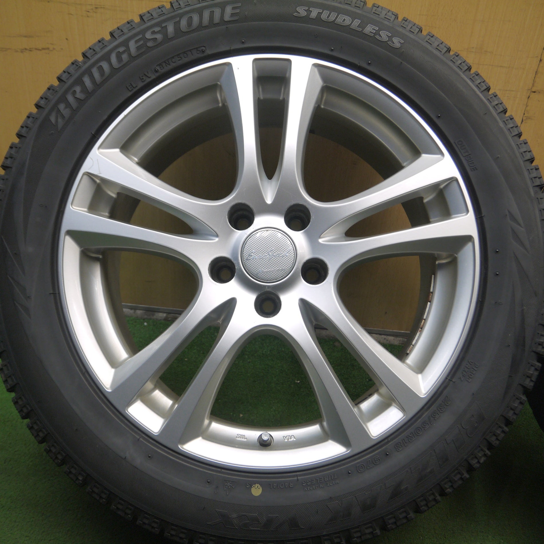 *送料無料* キレイ★スタッドレス 235/50R18 ブリヂストン ブリザック VRX EuroSpeed MANARAY SPORT 18インチ  PCD114.3/5H★4052204Hス