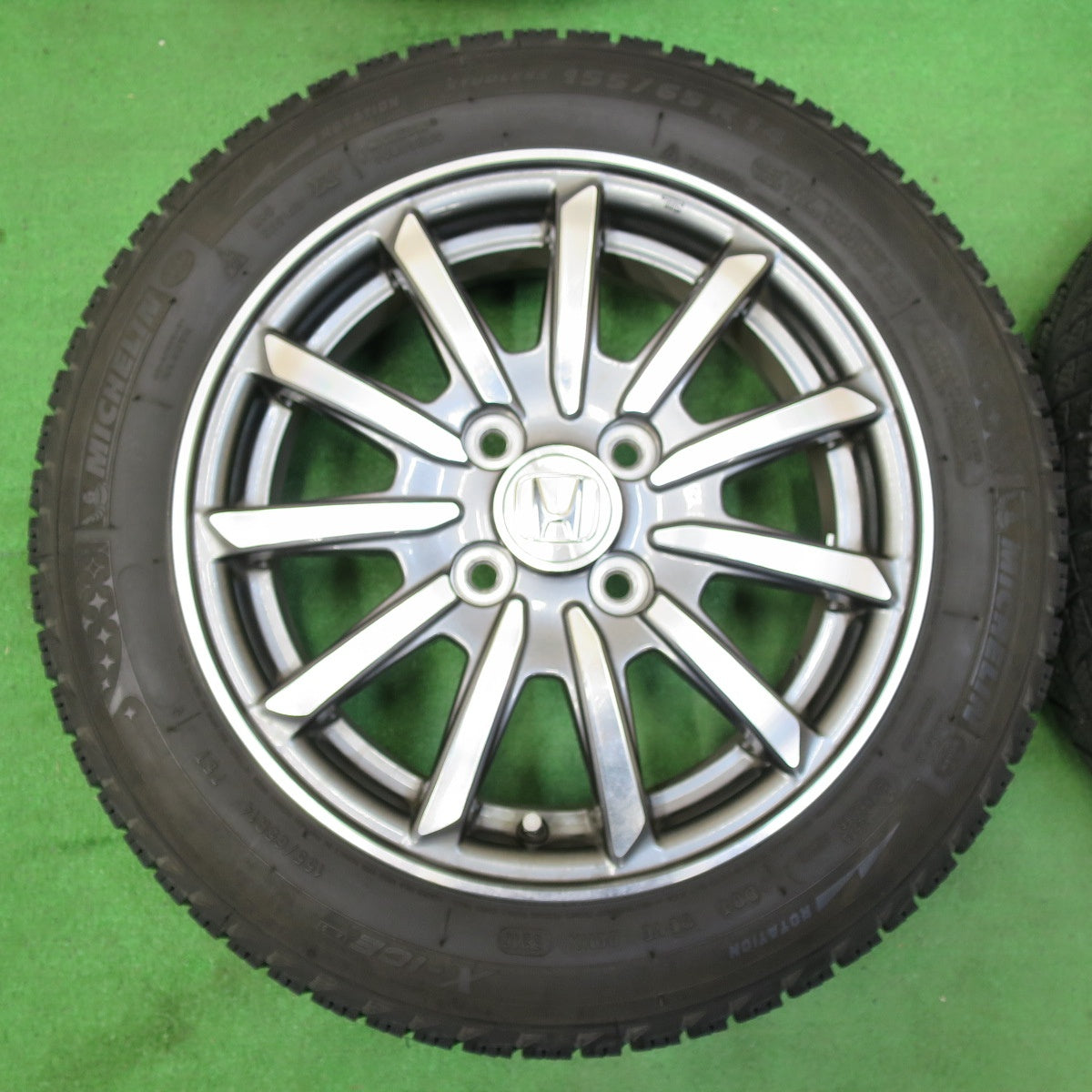 *送料無料* 4本価格★ホンダ N-WGN 純正 155/65R14 スタッドレス ミシュラン X-ICE XI3 Nワゴン  PCD100/4H★4060904イス