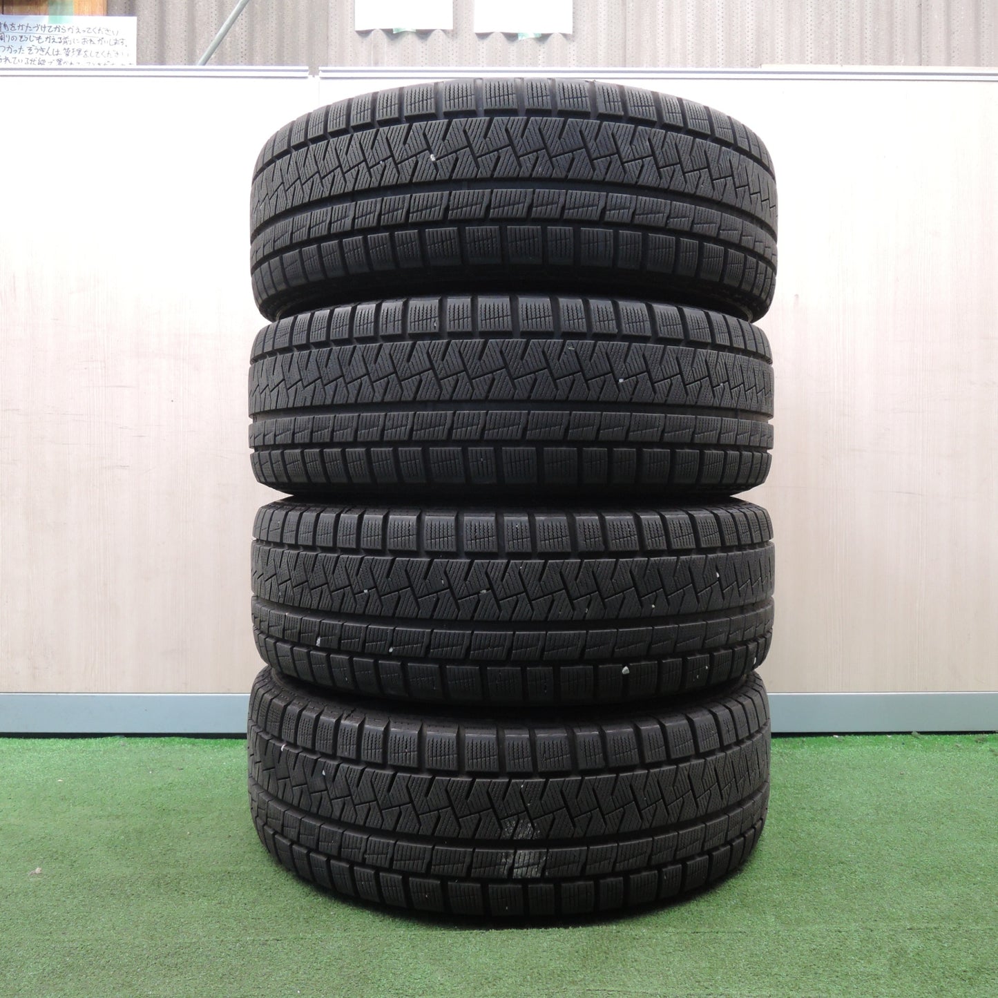 *送料無料* キレイ★トヨタ 90系 ヴォクシー 純正 205/60R16 スタッドレス ピレリ アイスアシンメトリコ 16インチ PCD114.3/5H★4031504NJス