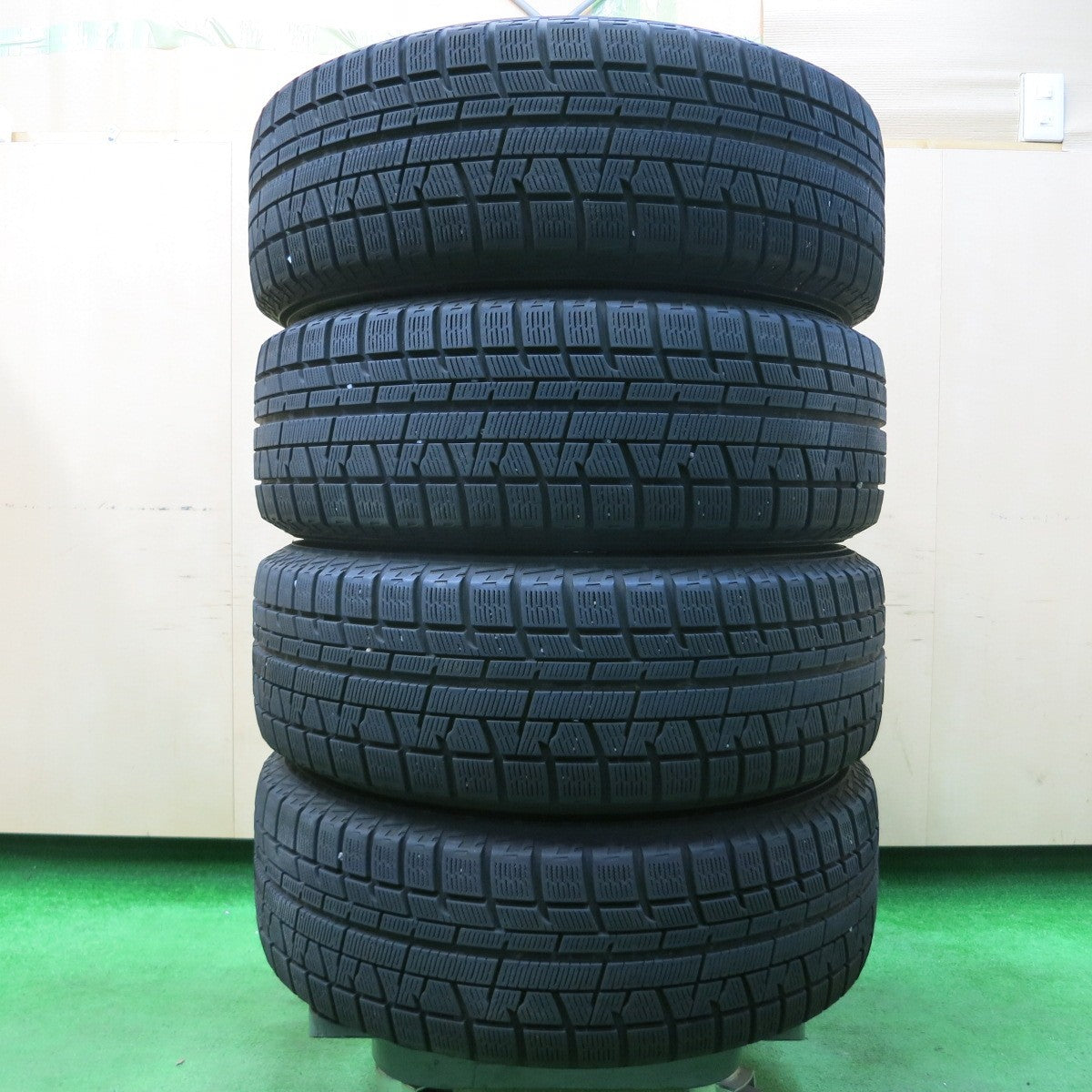 *送料無料* キレイ★スタッドレス 215/60R16 ヨコハマ アイスガード iG50 プラス JOKER ジョーカー 16インチ PCD114.3/5H★4031604イス