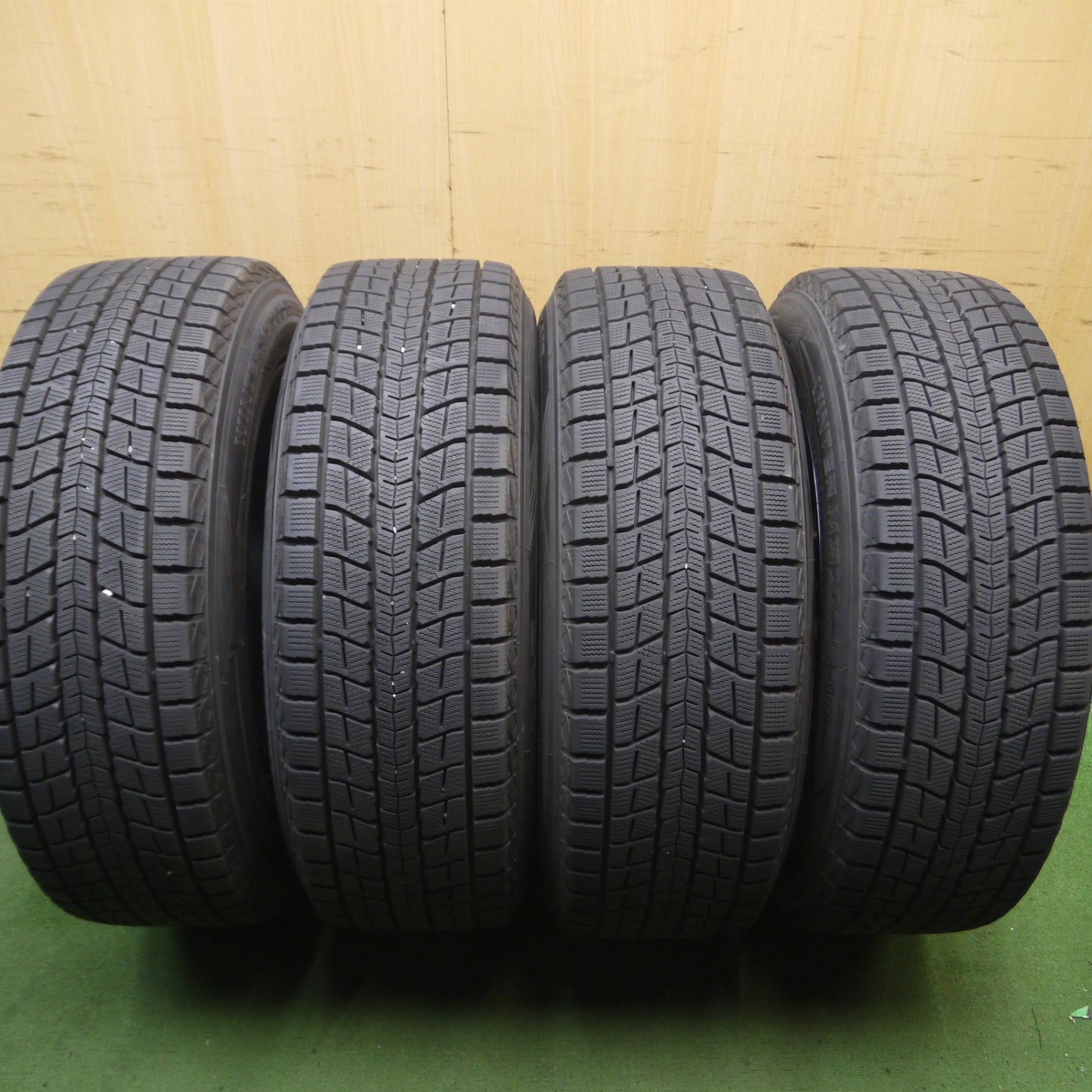 *送料無料* バリ溝！20年！キレイ！9.5分以上★レクサス NX等 225/60R18 スタッドレス ダンロップ ウインターマックス SJ8 WAREN ヴァーレン PCD114.3/5H★4070107Hス