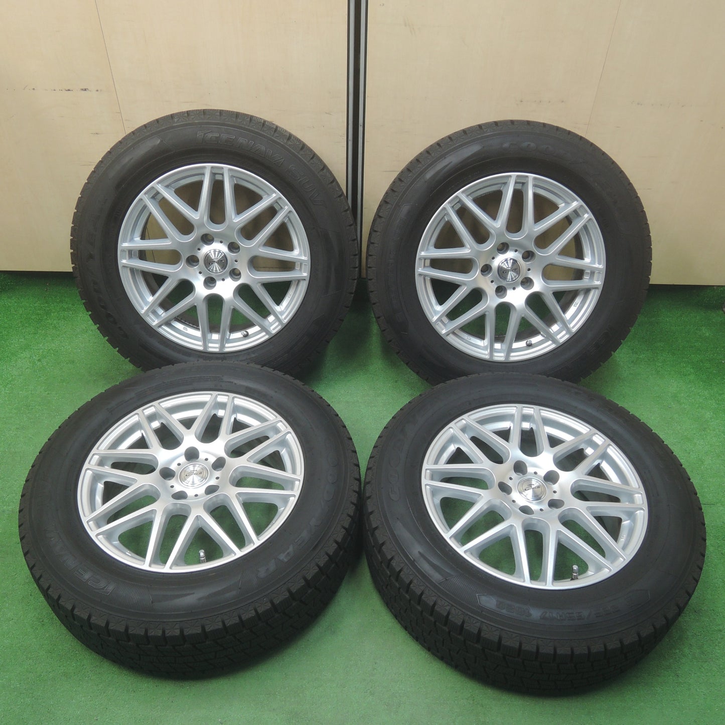 *送料無料* バリ溝！キレイ！9.5分以上★スタッドレス 225/65R17 グッドイヤー アイスナビ SUV D.O.S. GaviaL DOS 17インチ PCD114.3/5H★4032001SYス