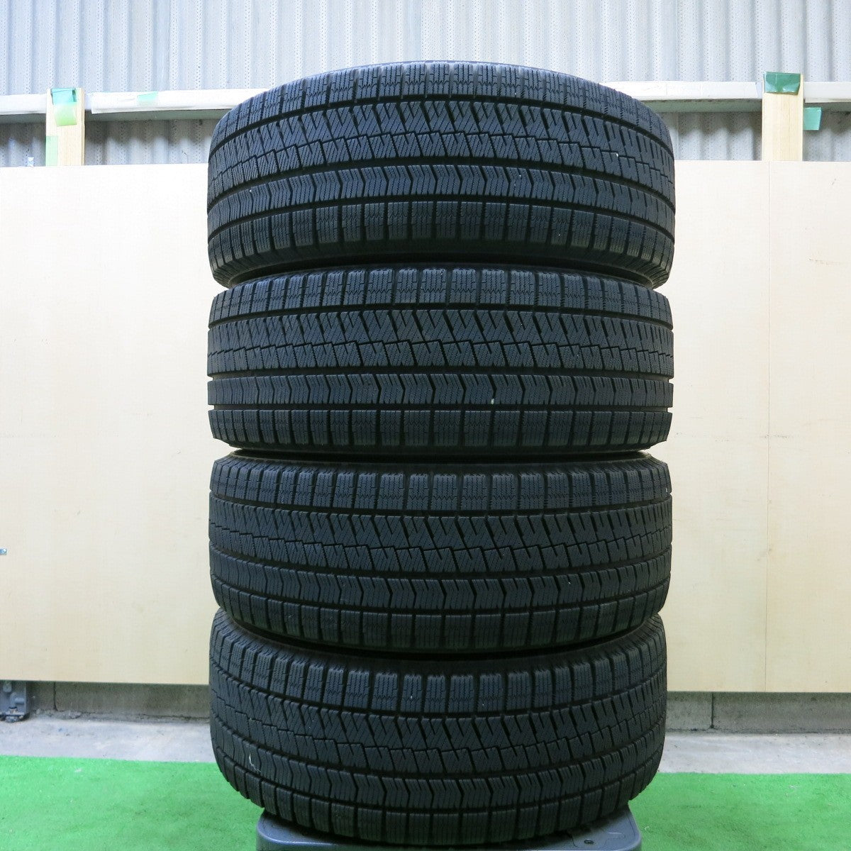 *送料無料* 超バリ溝！キレイ！ほぼ10分★RAYS VOLK RACING ZE40 鍛造 215/55R17 スタッドレス ブリヂストン ブリザック VRX2 レイズ PCD112/5H★4070901ナス