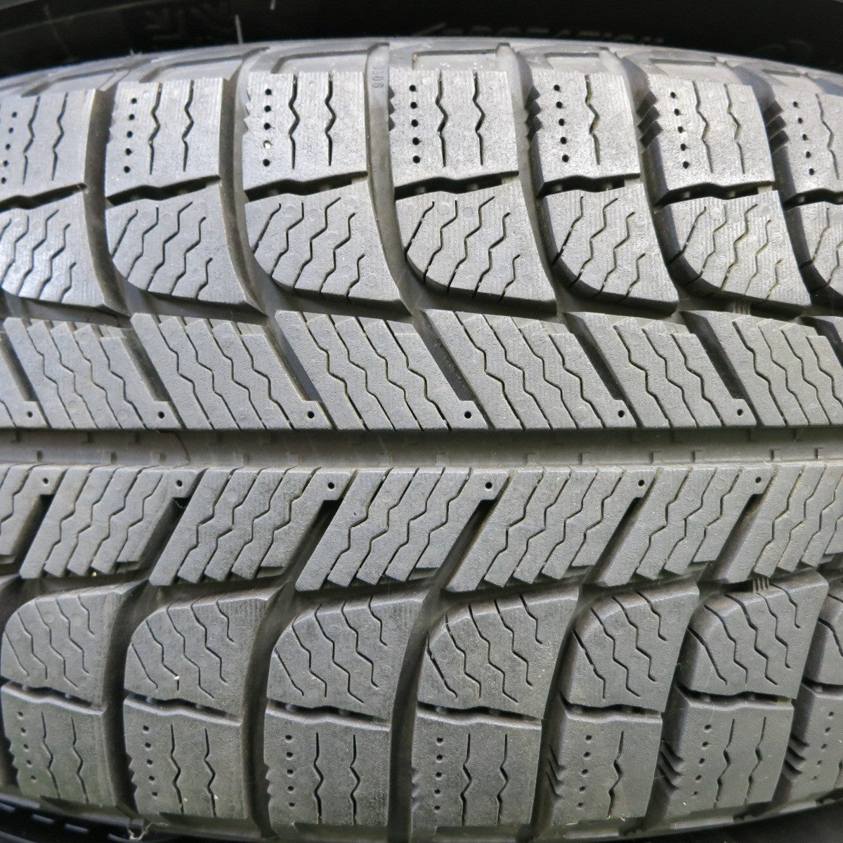 *送料無料* バリ溝！キレイ！ほぼ10分★プリウス等 195/65R15 スタッドレス ミシュラン X-ICE3+ ravrion RS01 ラブリオン 15インチ PCD100/5H★4050804イス