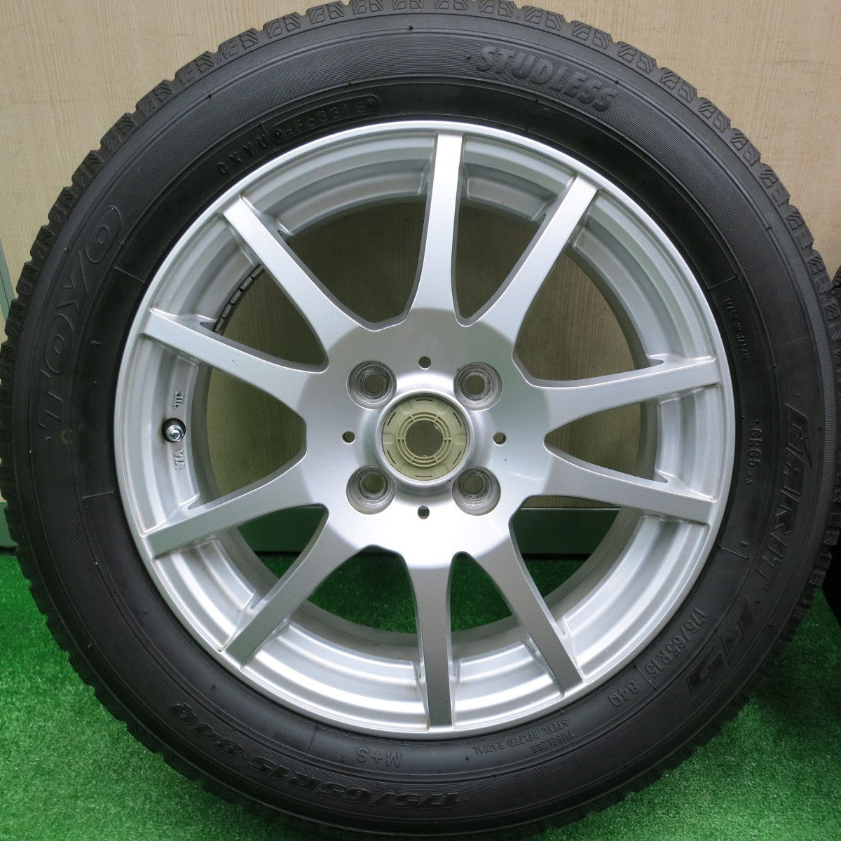 [送料無料] バリ溝！キレイ！8.5分★スタッドレス 175/65R15 トーヨー ガリット G5 GMach 15インチ PCD100/4H★4100505HAス