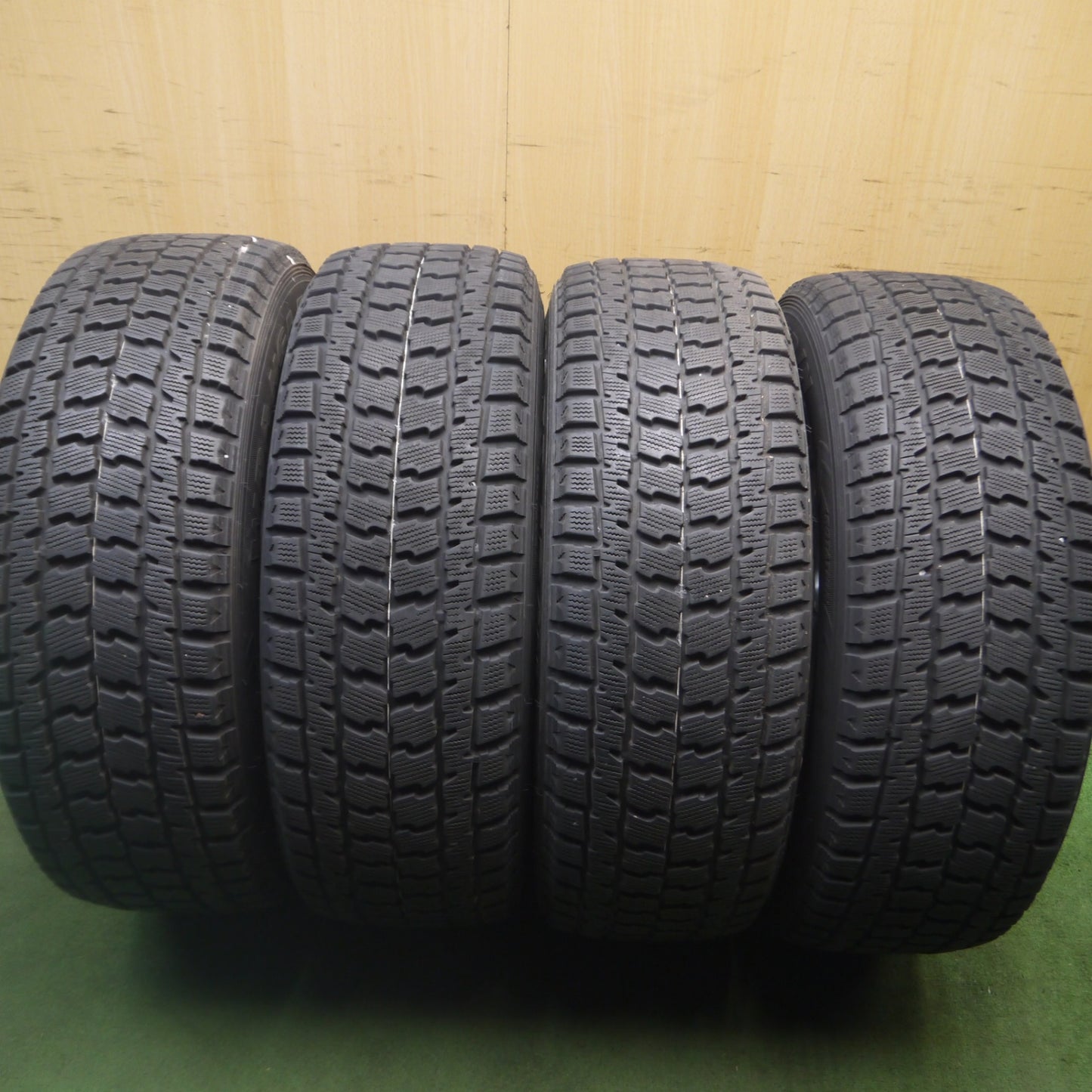 *送料無料* キレイ★JEEP ジープ KL系 チェロキー 純正 245/65R17 スタッドレス グッドイヤー ラングラー IP/N 17インチ PCD110/5H★4080103Hス