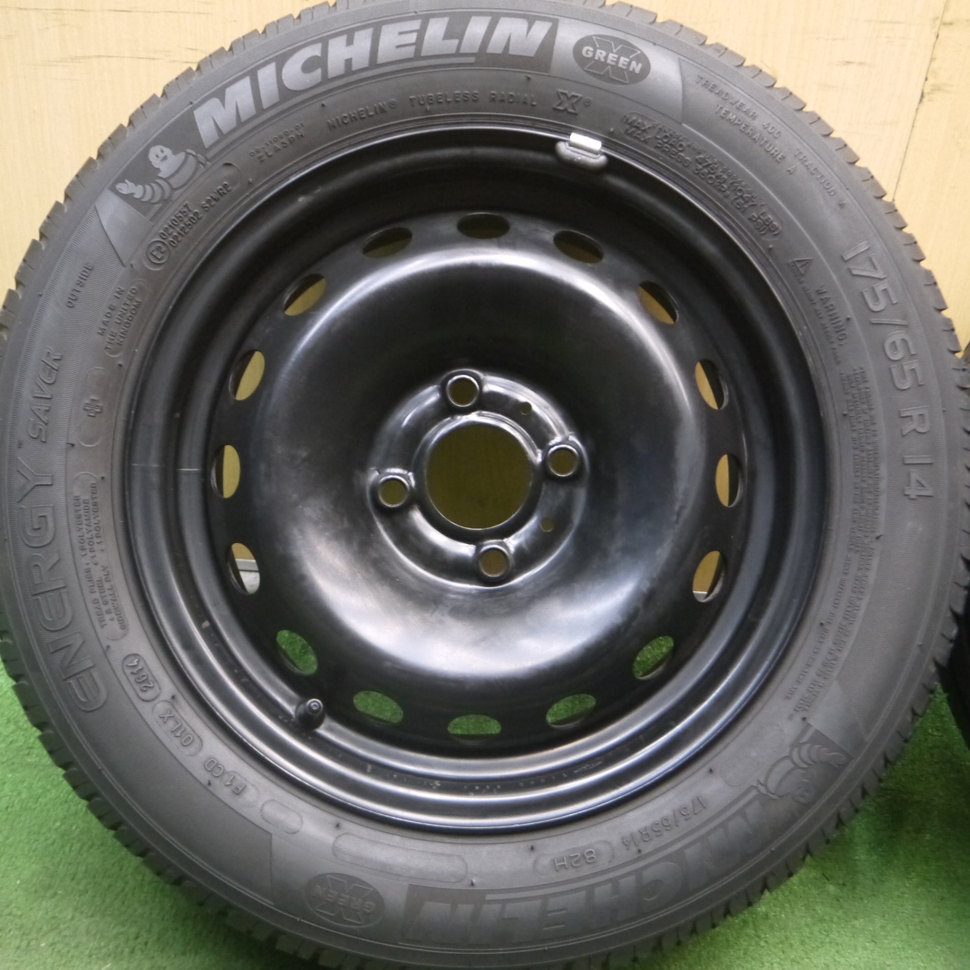 送料無料* バリ溝！8.5分☆175/65R14 ミシュラン エナジーセイバー スチール ホイール 14インチ PCD100/4H☆407 |  名古屋/岐阜の中古カー用品・工具の買取/販売ならガレージゲット