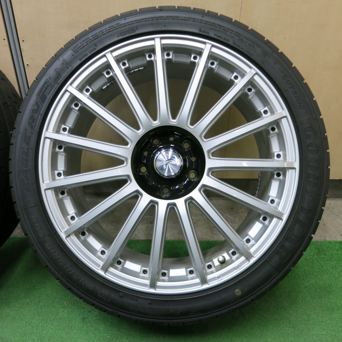 *送料無料* バリ溝！21年！キレイ！9.5分★LOXARNY SCHNABEL 245/40R19 グッドイヤー イーグル RVF ECO ロクサーニ シュナーベル PCD114.3/5H★4062402ナノ